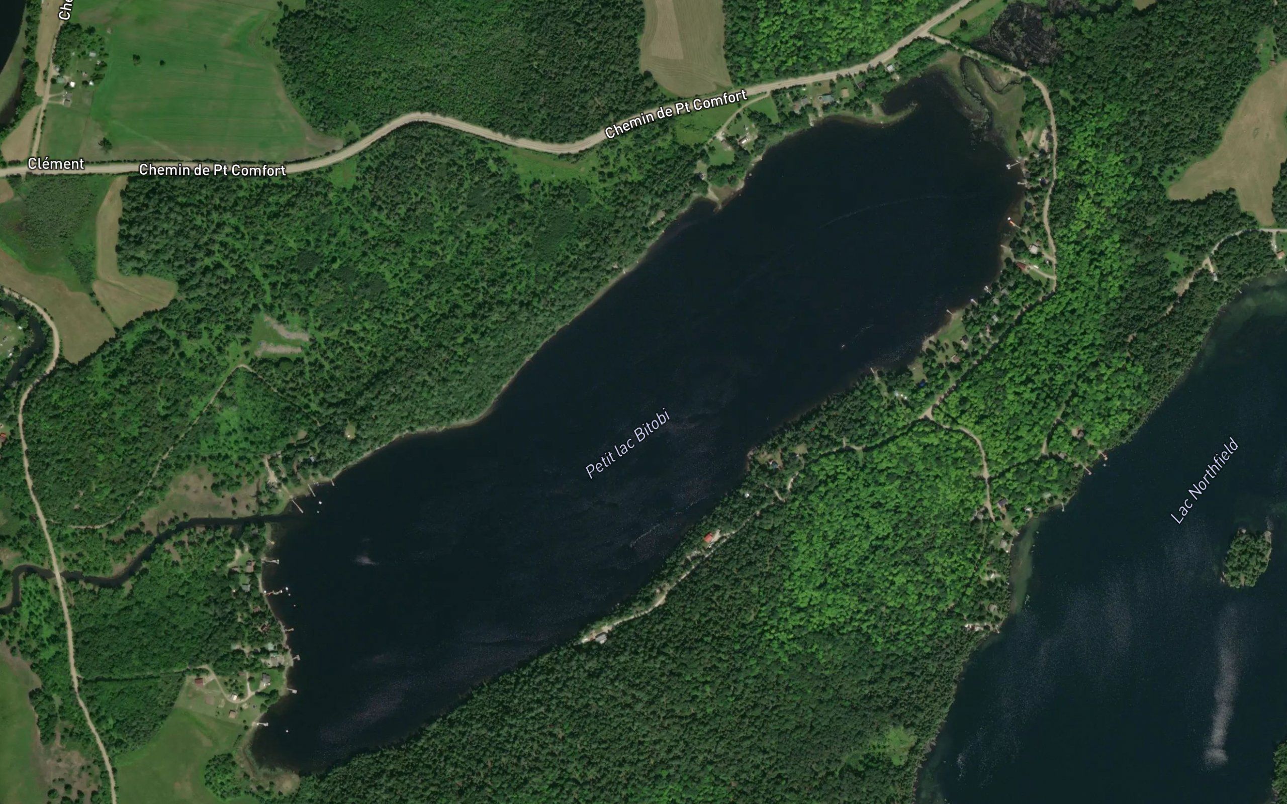 Petit lac Bitobi