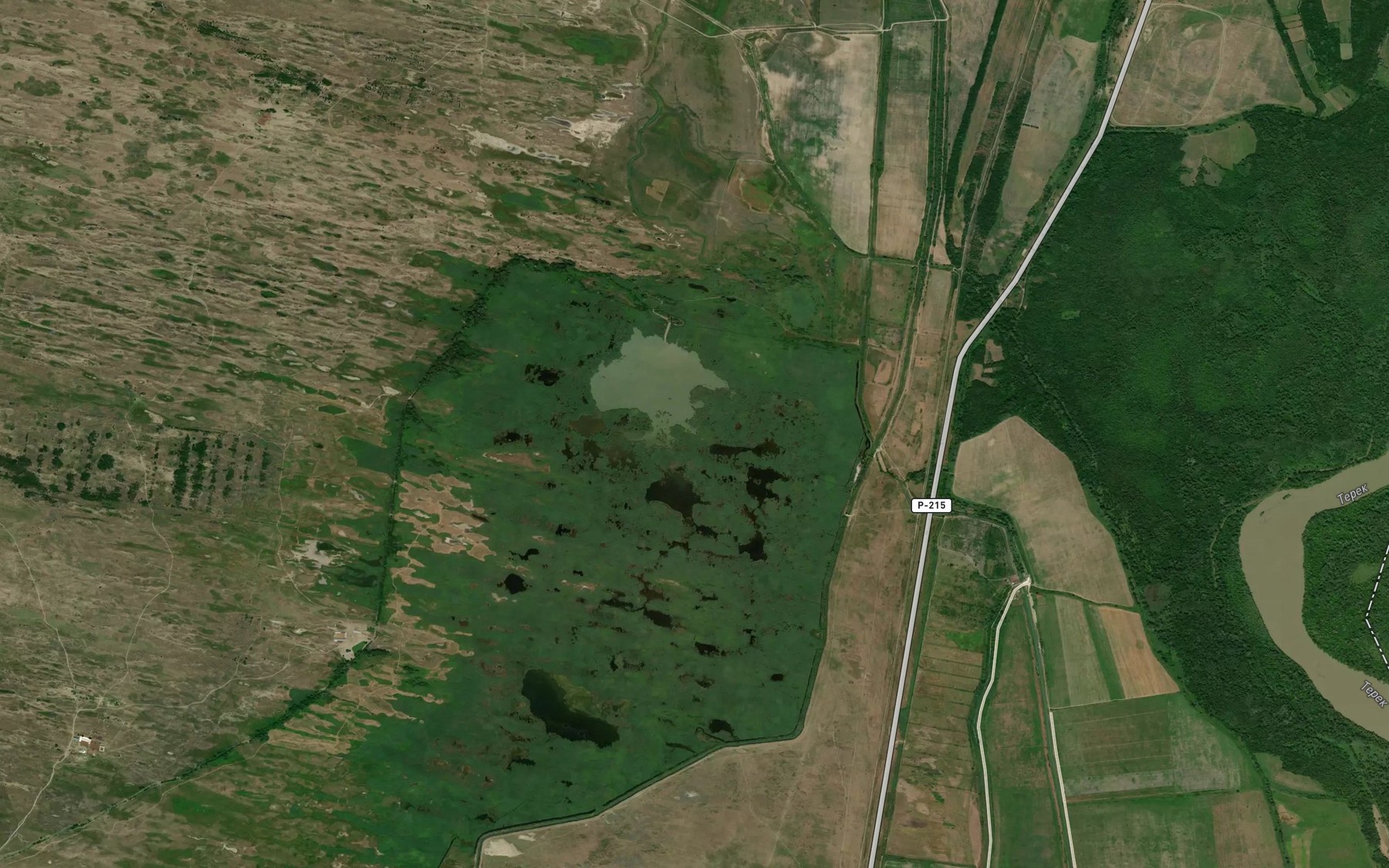 Satellite map of the Ozero Cherkasskoye