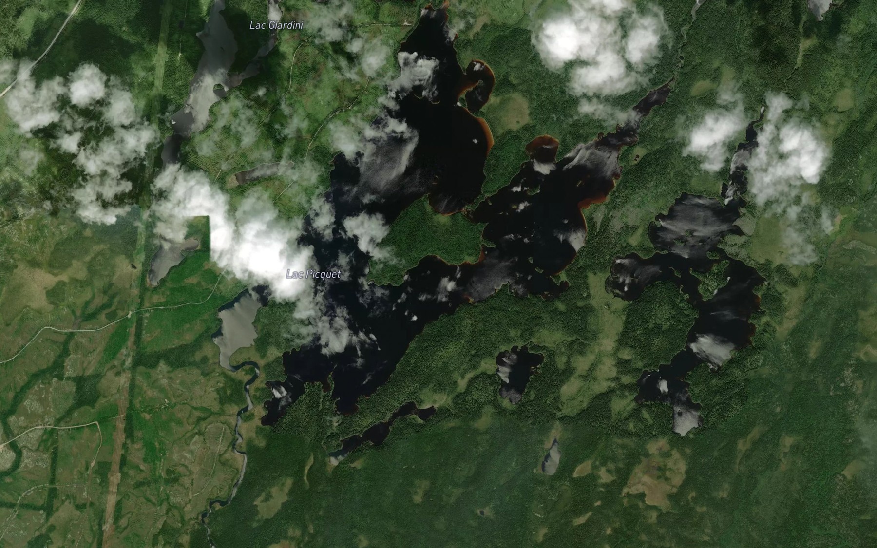 Satellite map of the Lac Picquet