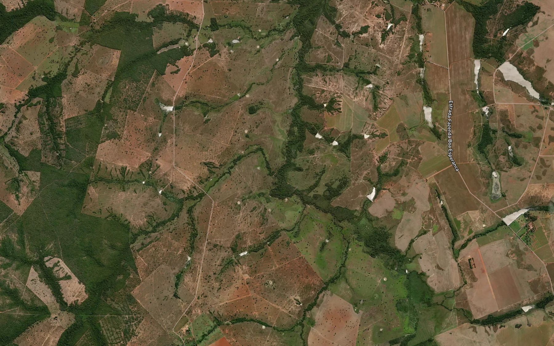 Satellite map of the Corrego Agua Vermelha