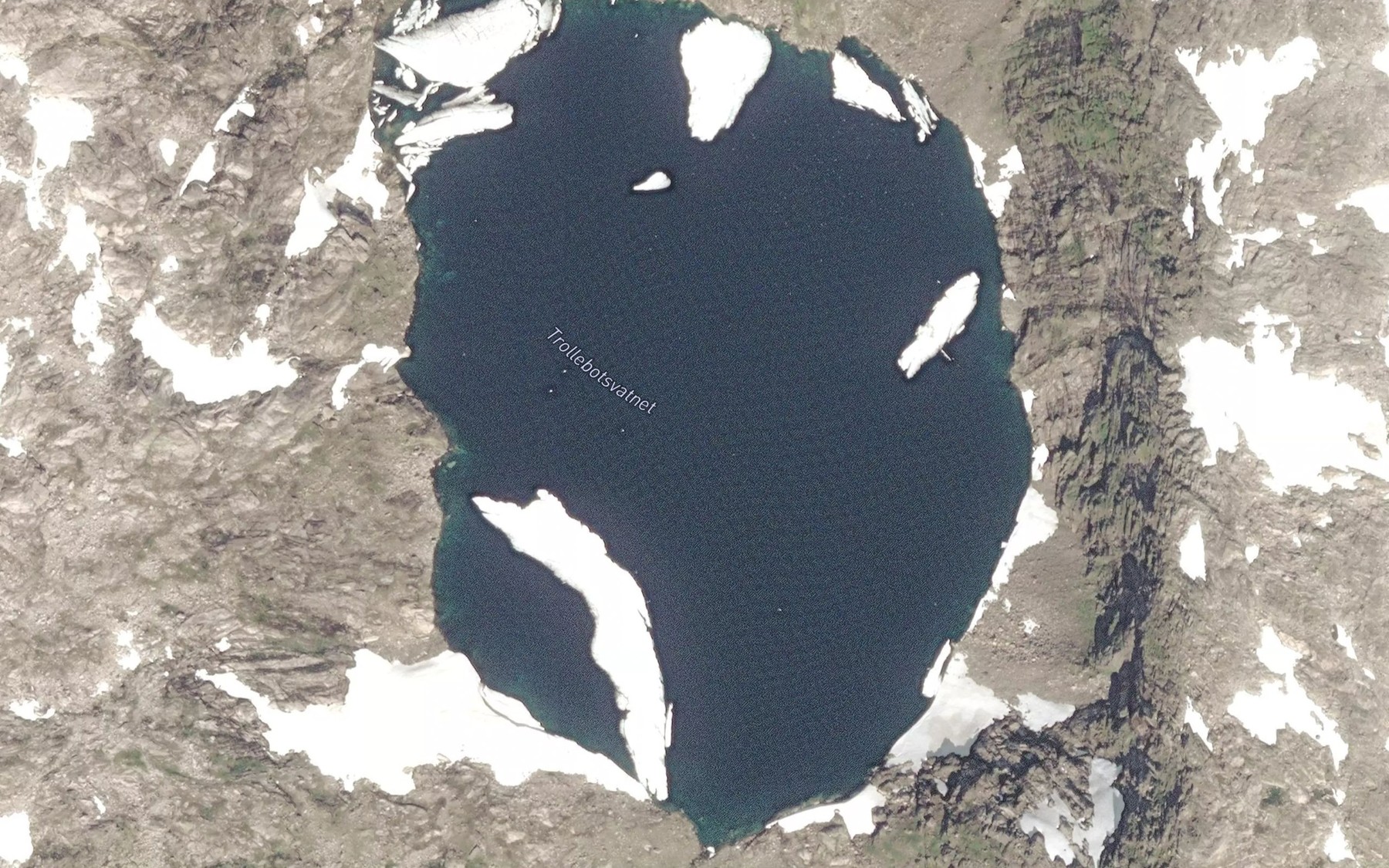 Satellite map of the Trollebotsvatnet