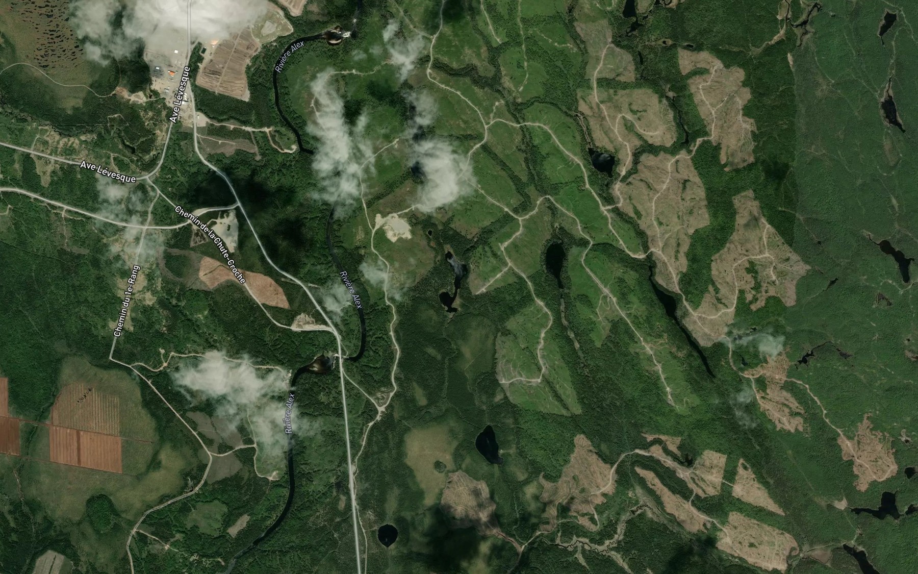 Satellite map of the Deuxieme lac de la Chute Blanche