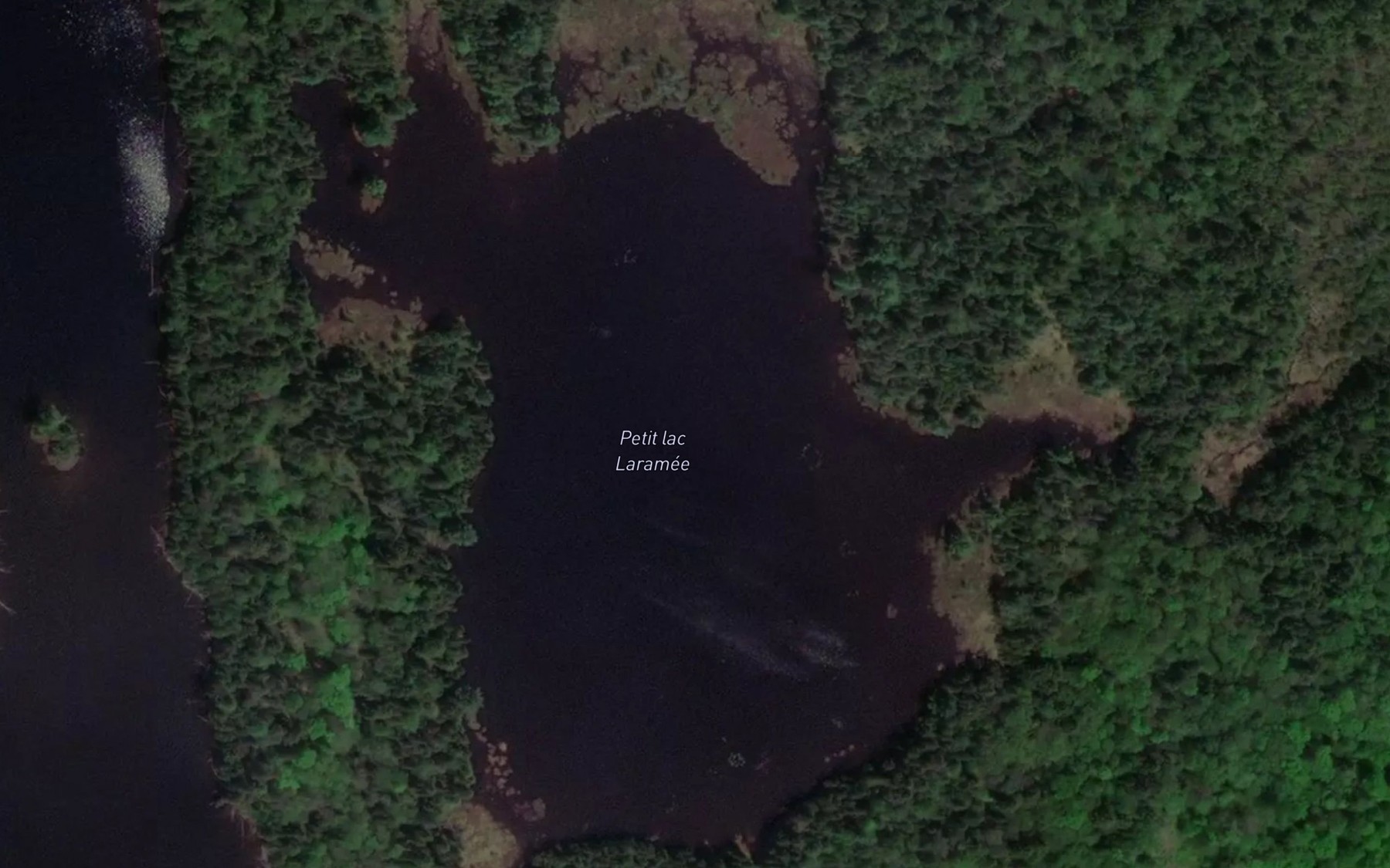 Satellite map of the Petit lac Laramee