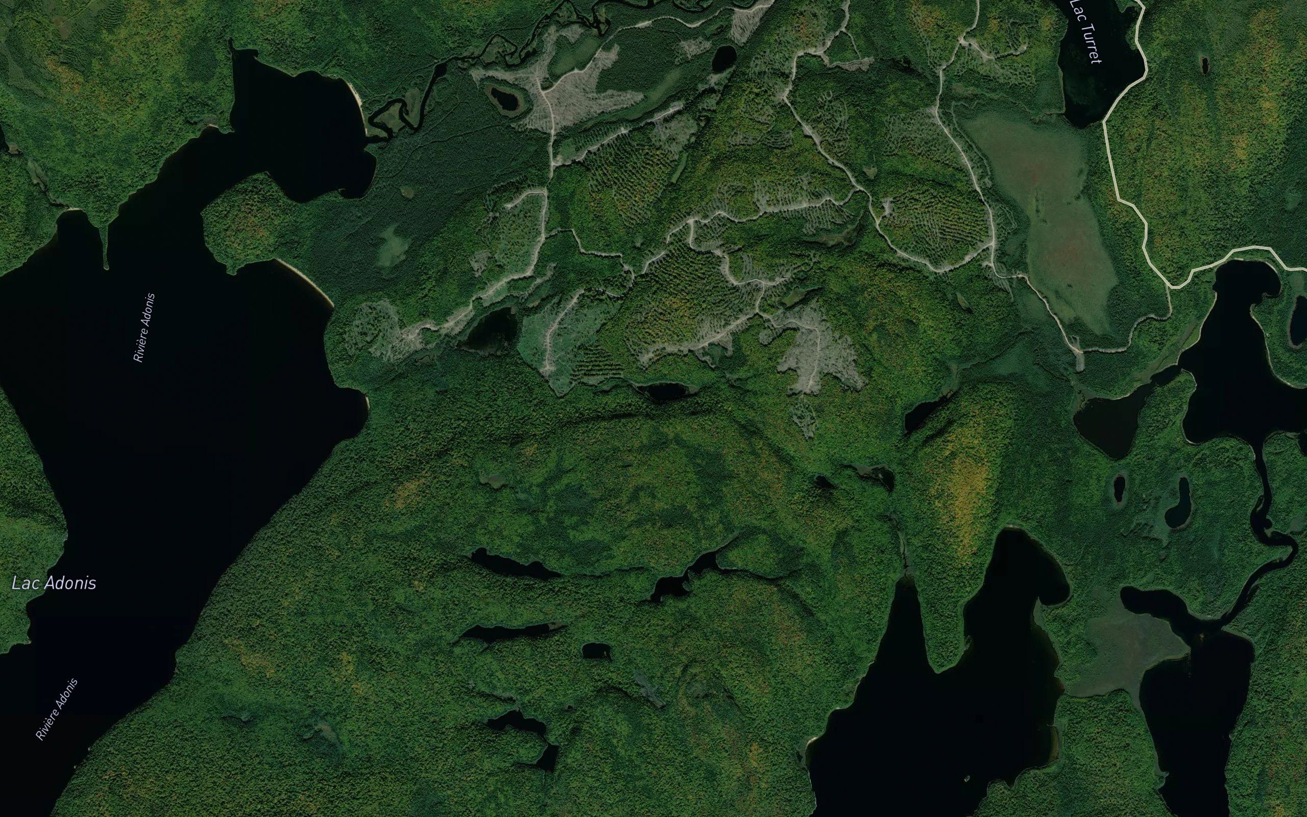 Petit lac Onimiski Iskahawan