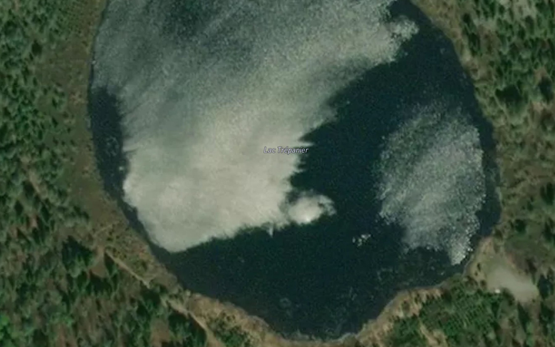 Satellite map of the Lac Trepanier