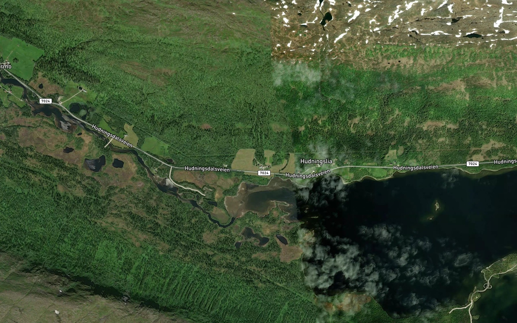 Satellite map of the Takrombekken
