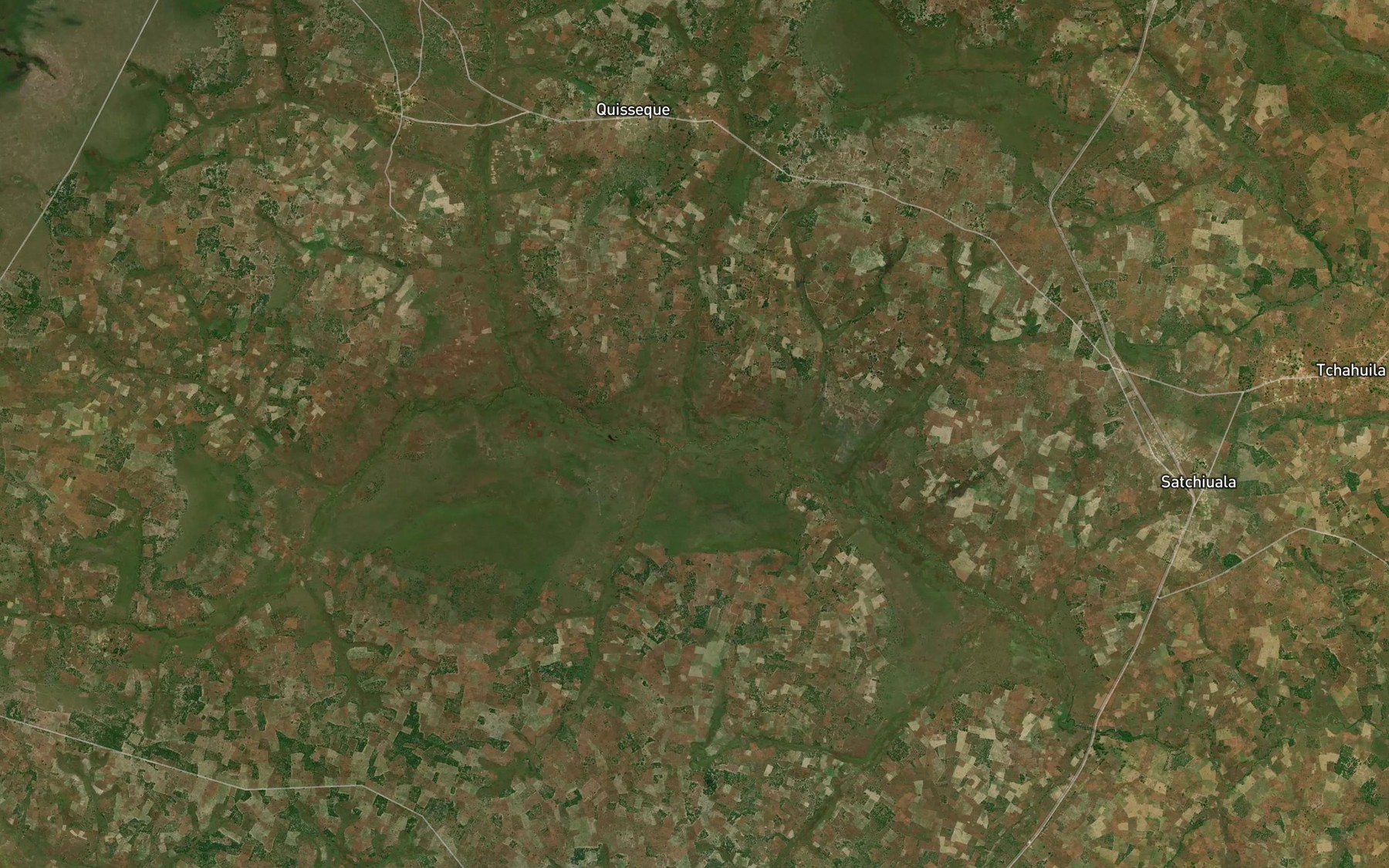 Satellite map of the Quisseque