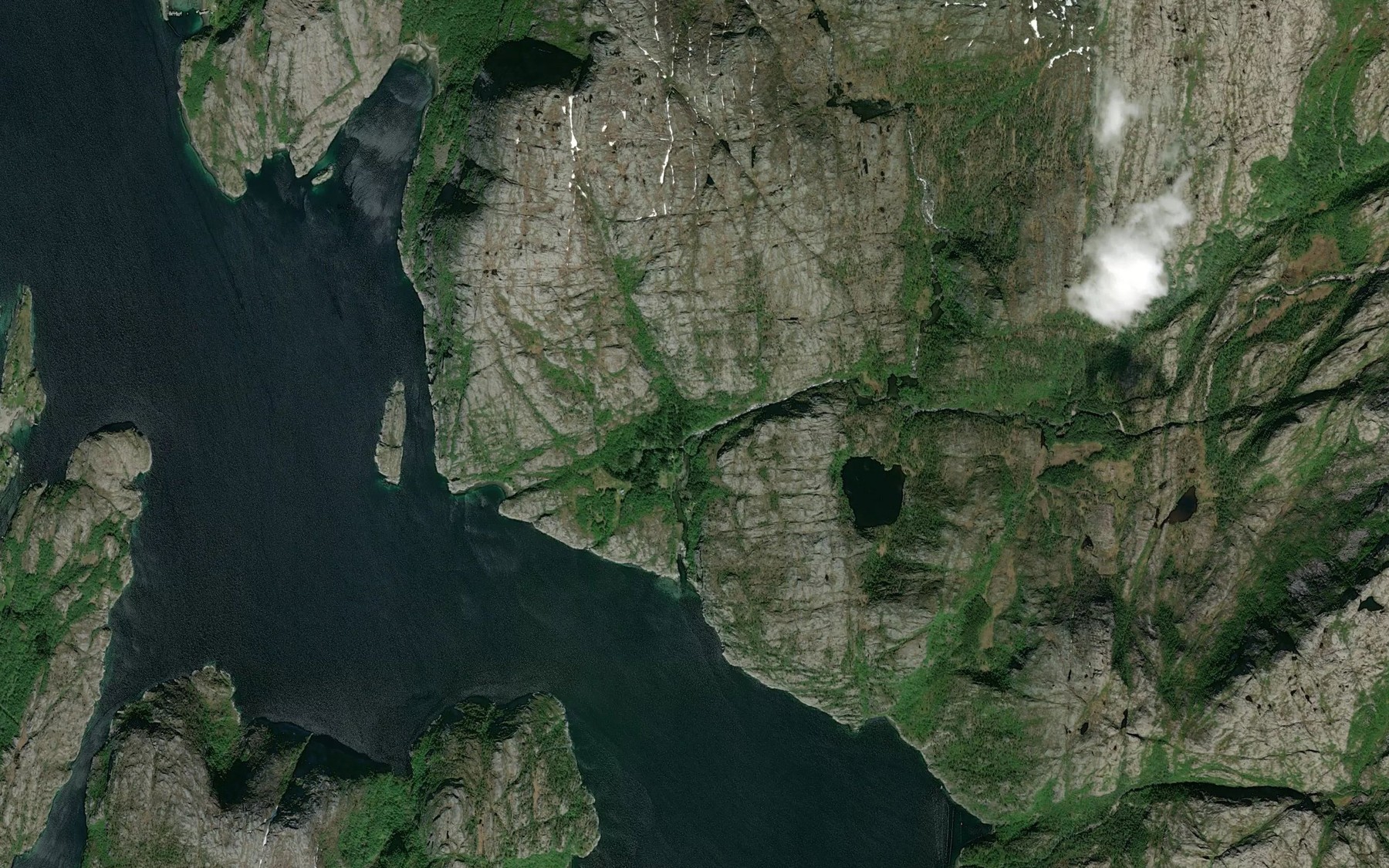 Satellite map of the Almoselva