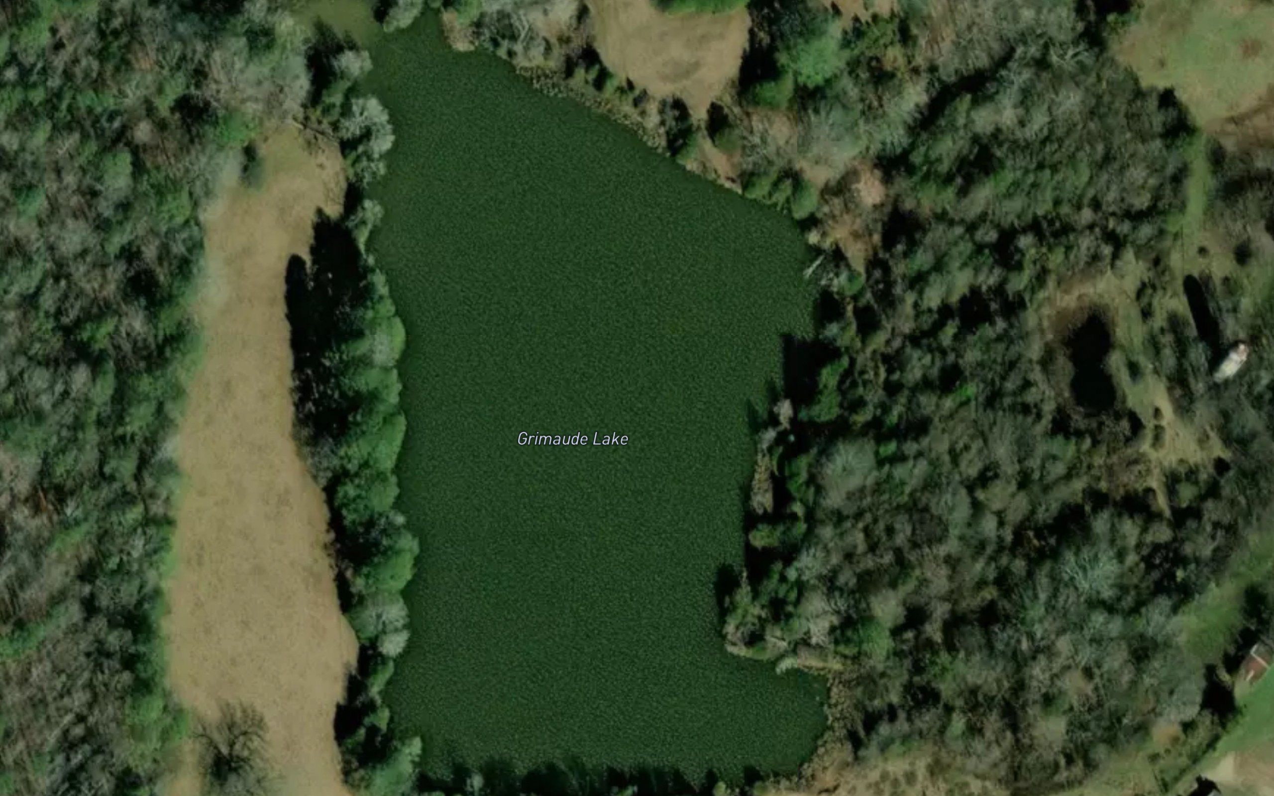 Grimaude Lake