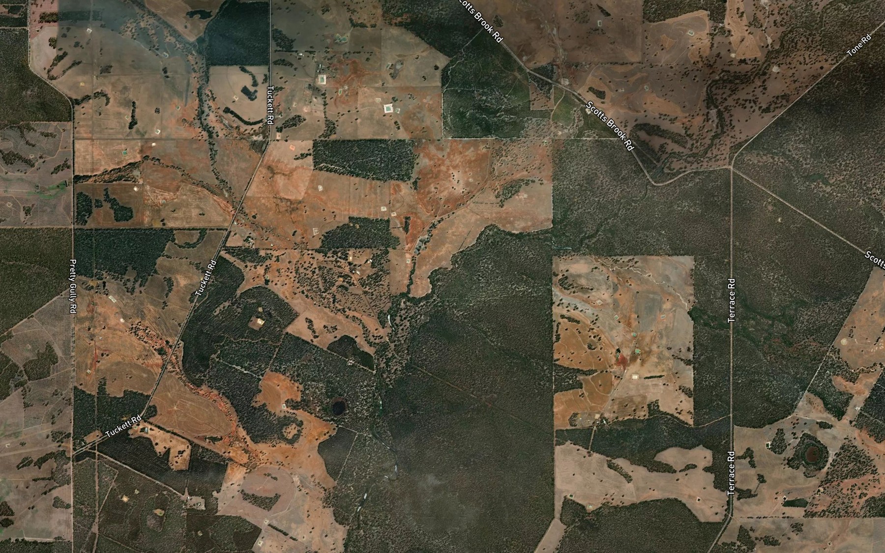 Satellite map of the Round Pool