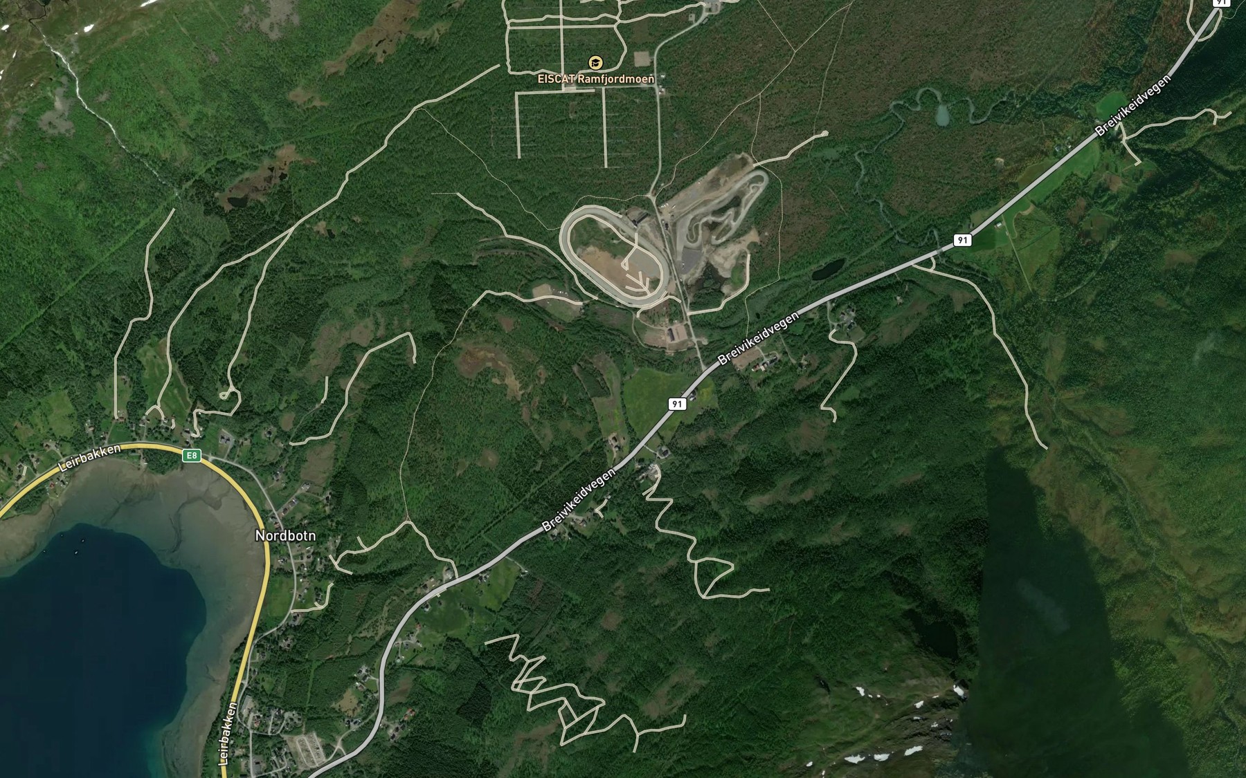 Satellite map of the Eidslattelva