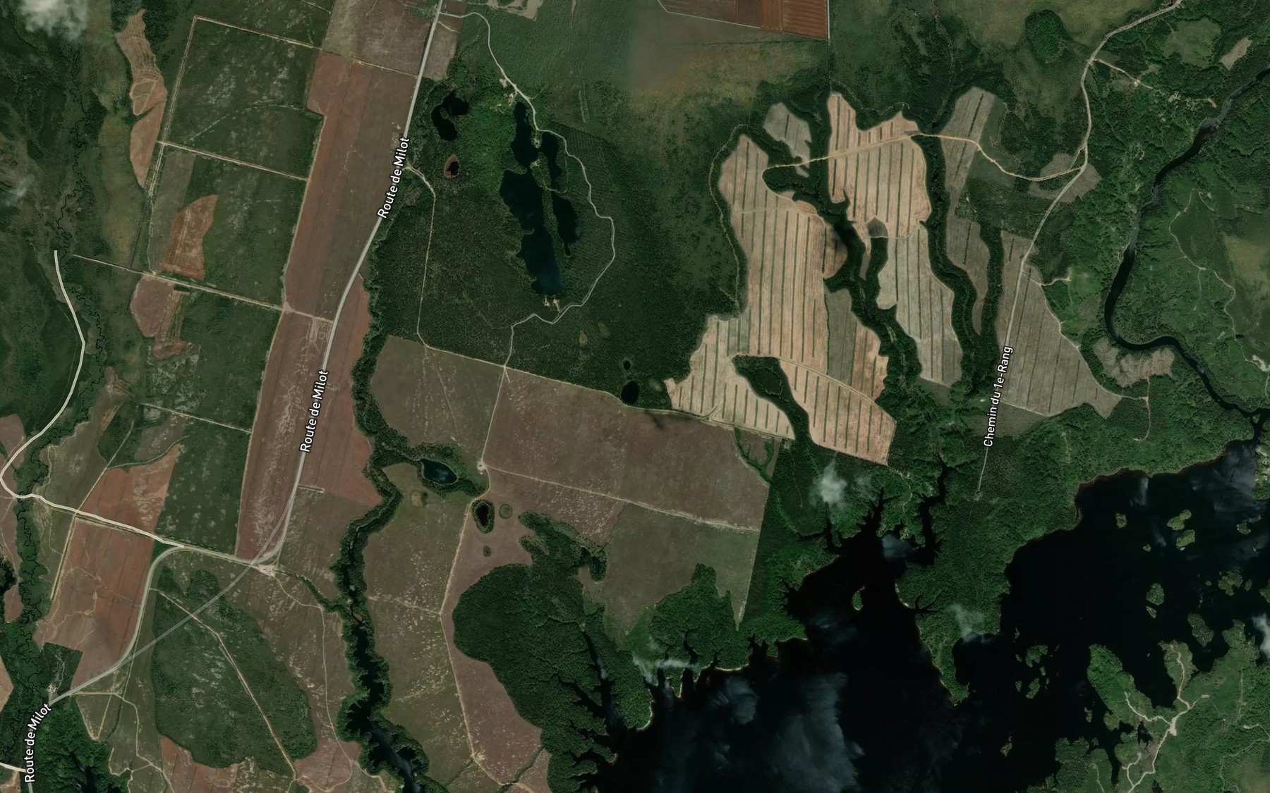Satellite map of the Lac des Habitants