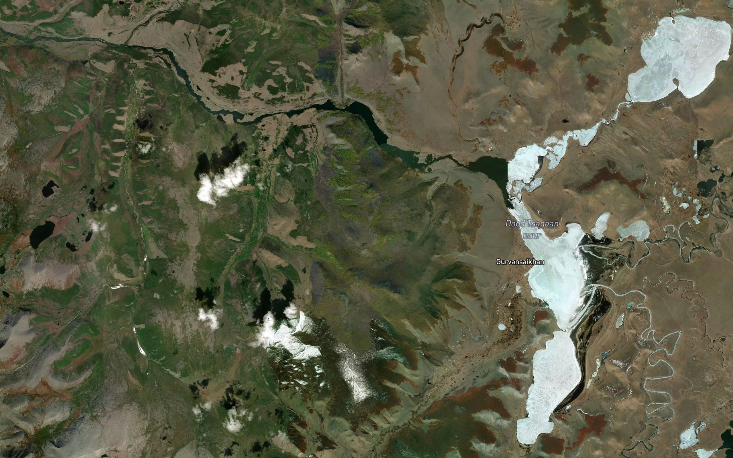 Dood-Tsagaan Nuur