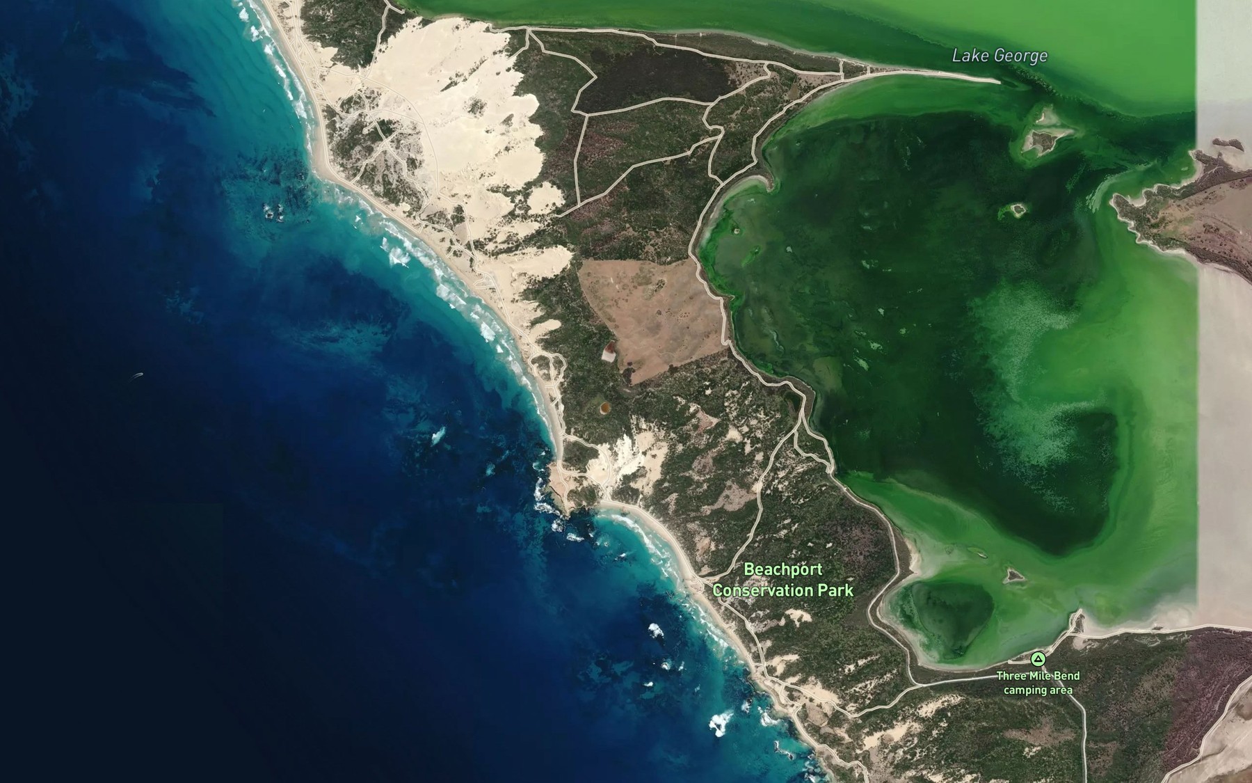 Satellite map of the Bouchies Lake