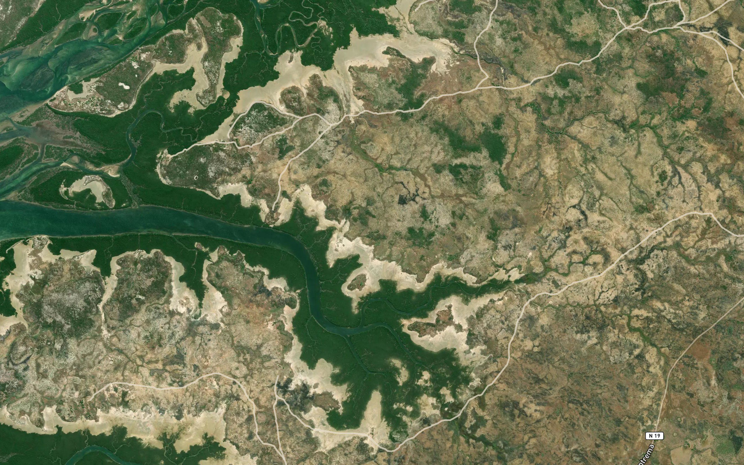 Ampombonikidany Riviere