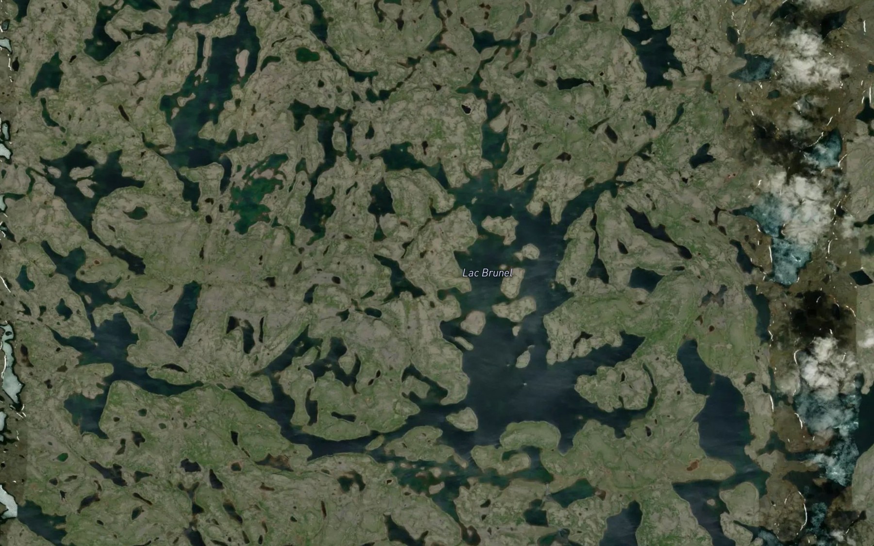 Satellite map of the Lac Brunel