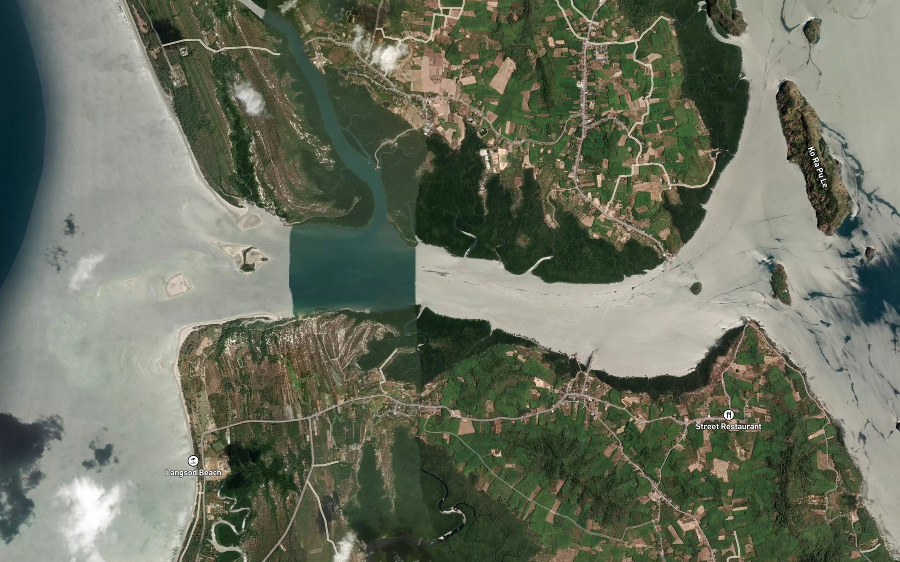Satellite map of the Khlong Chong Lat
