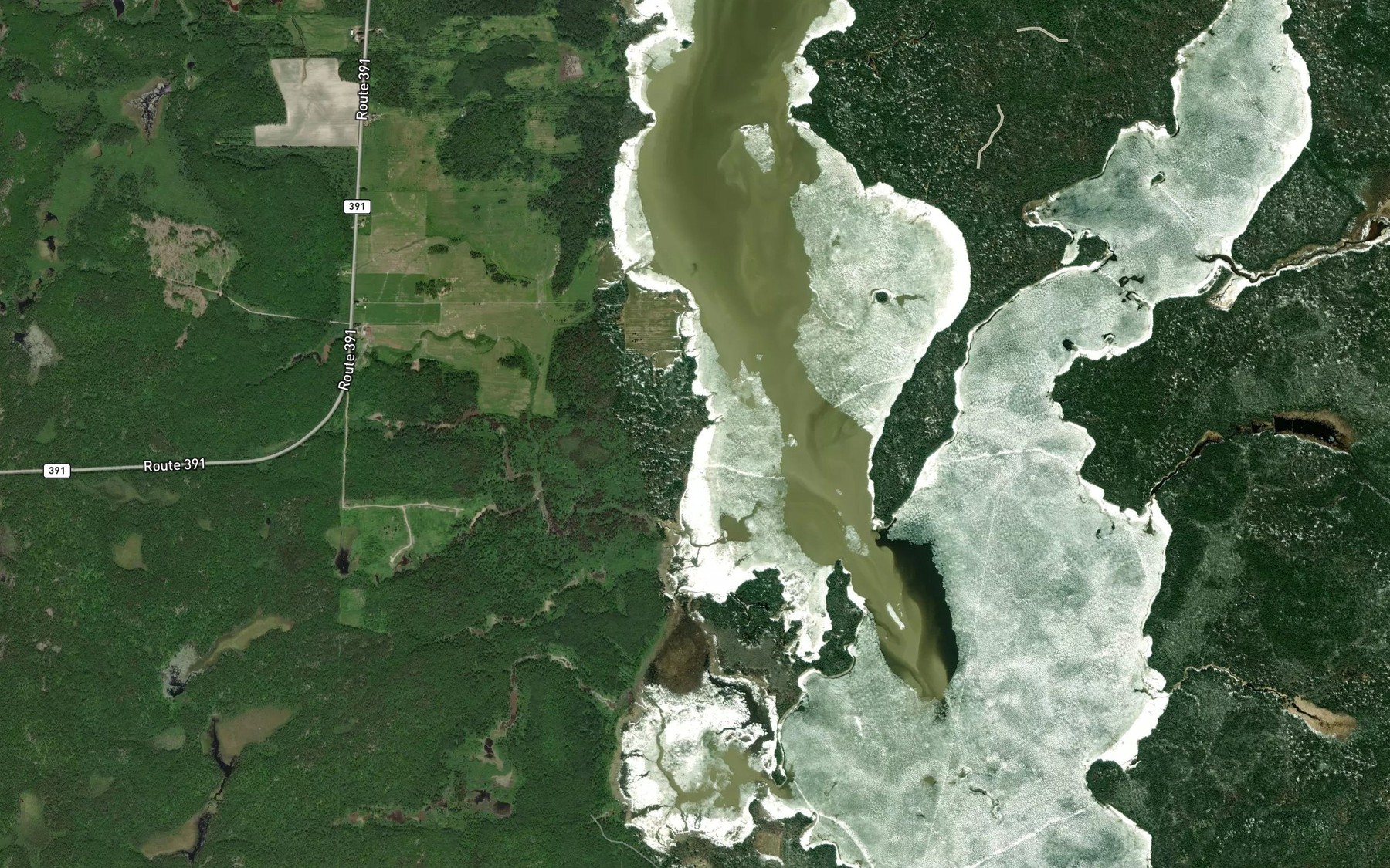 Satellite map of the Cours d'eau Manseau