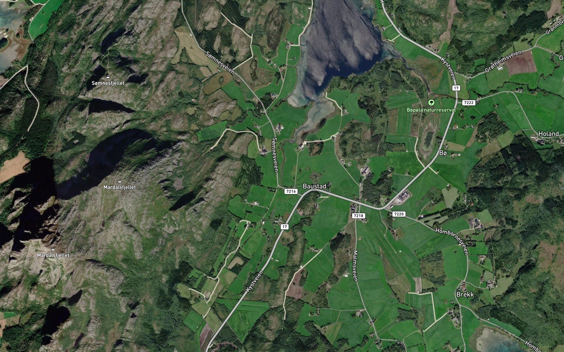 Satellite map of the Baustadelva