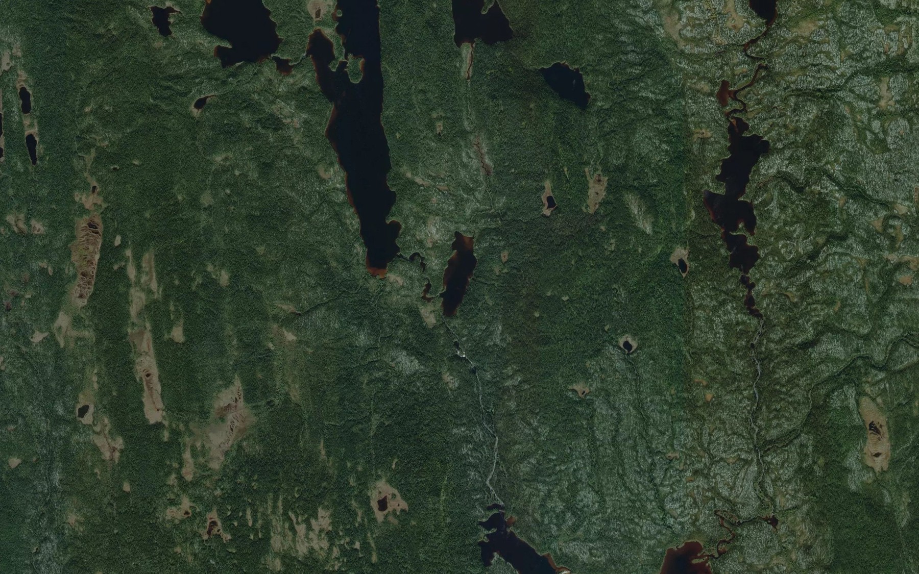 Satellite map of the Lac de la Montagne de Feuilles