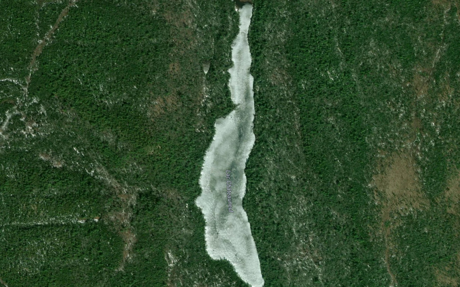 Satellite map of the Lac Chateauneuf
