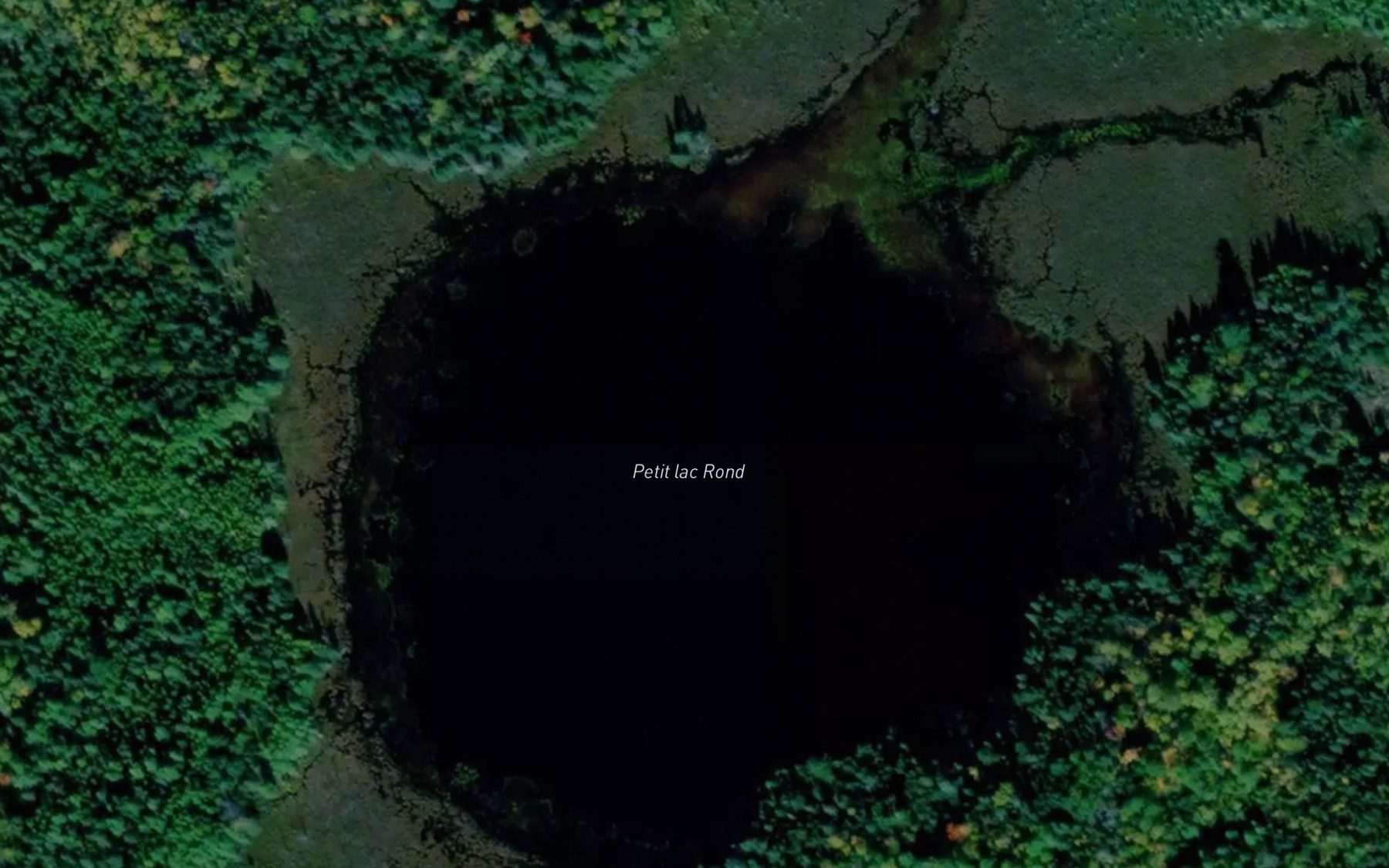 Satellite map of the Petit lac Rond