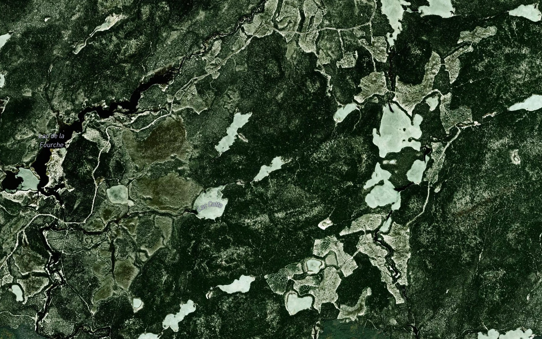 Satellite map of the Lac du Clairon
