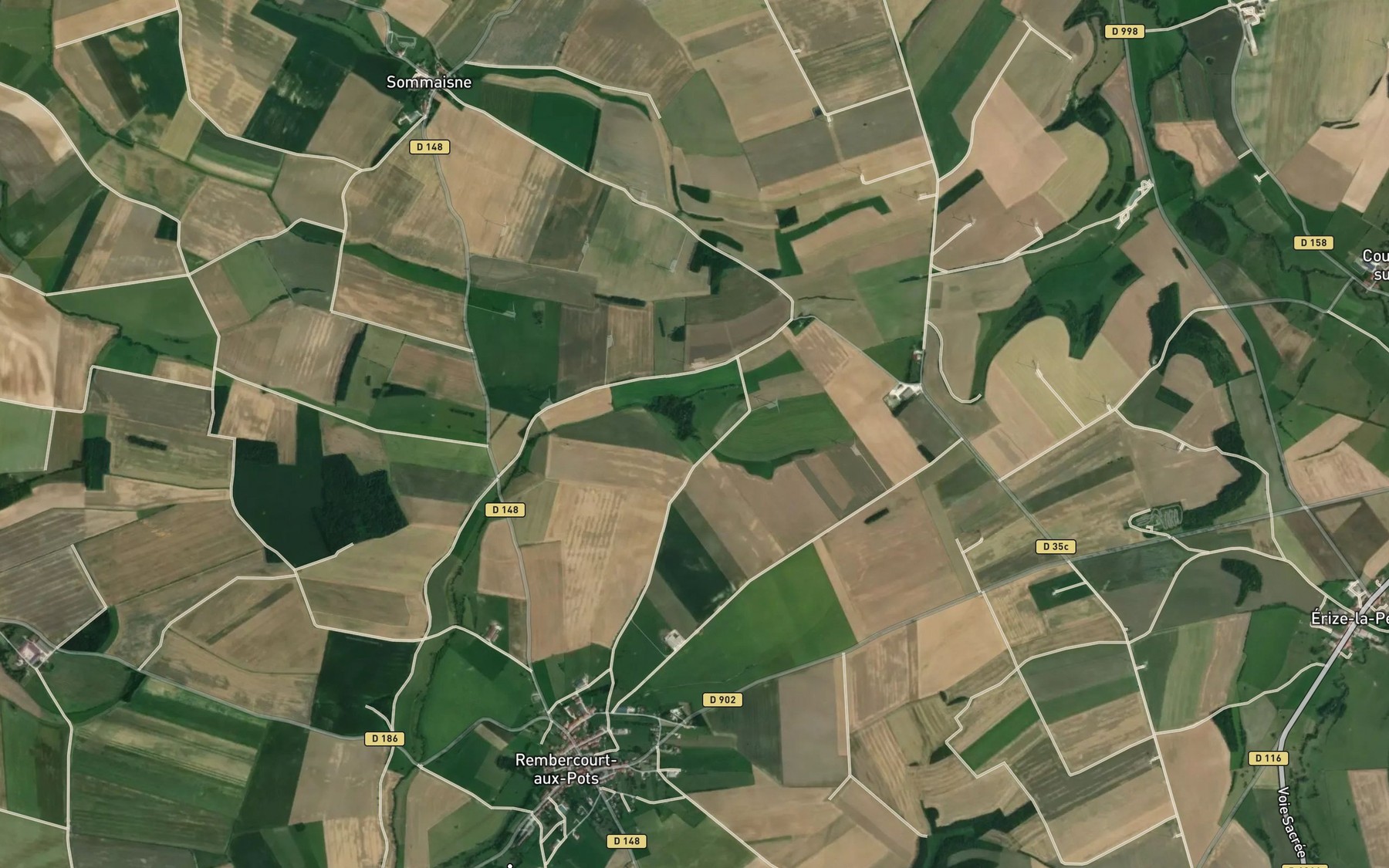 Satellite map of the Fontaines des Trois Eveques