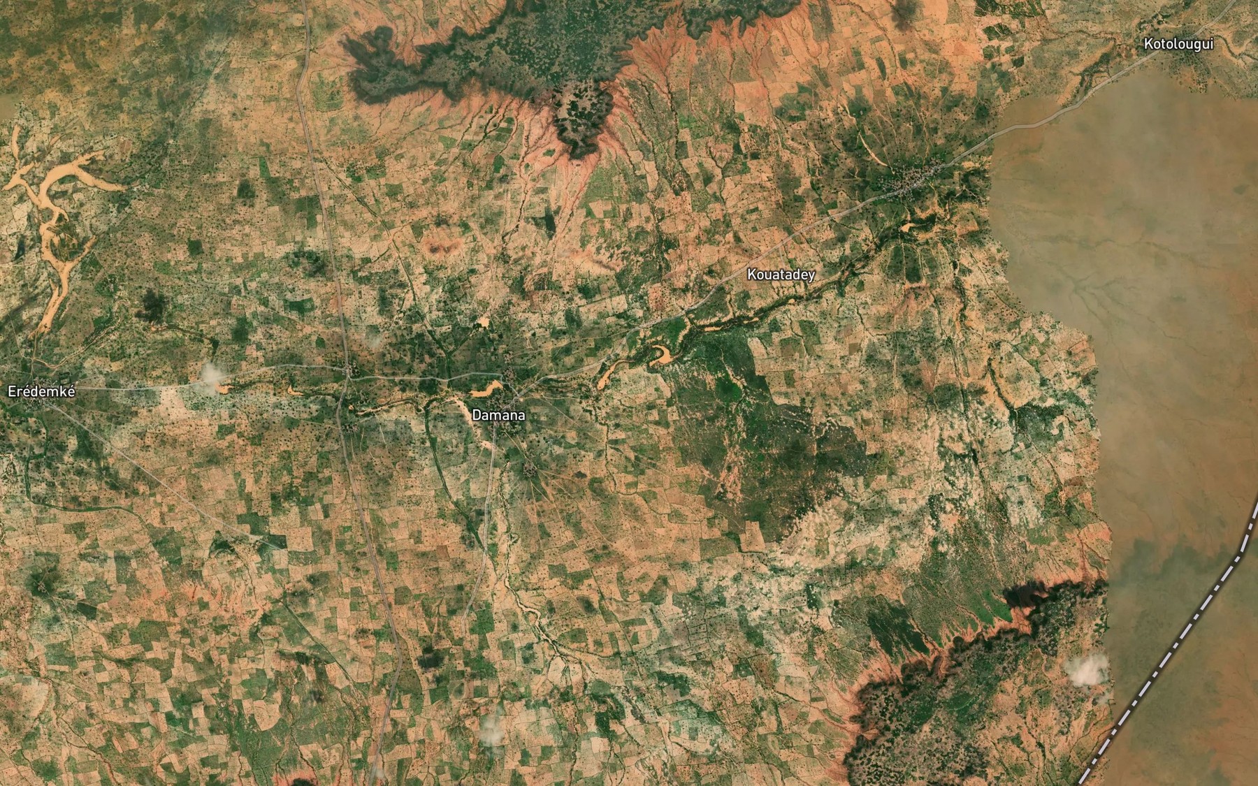 Satellite map of the River Kutade