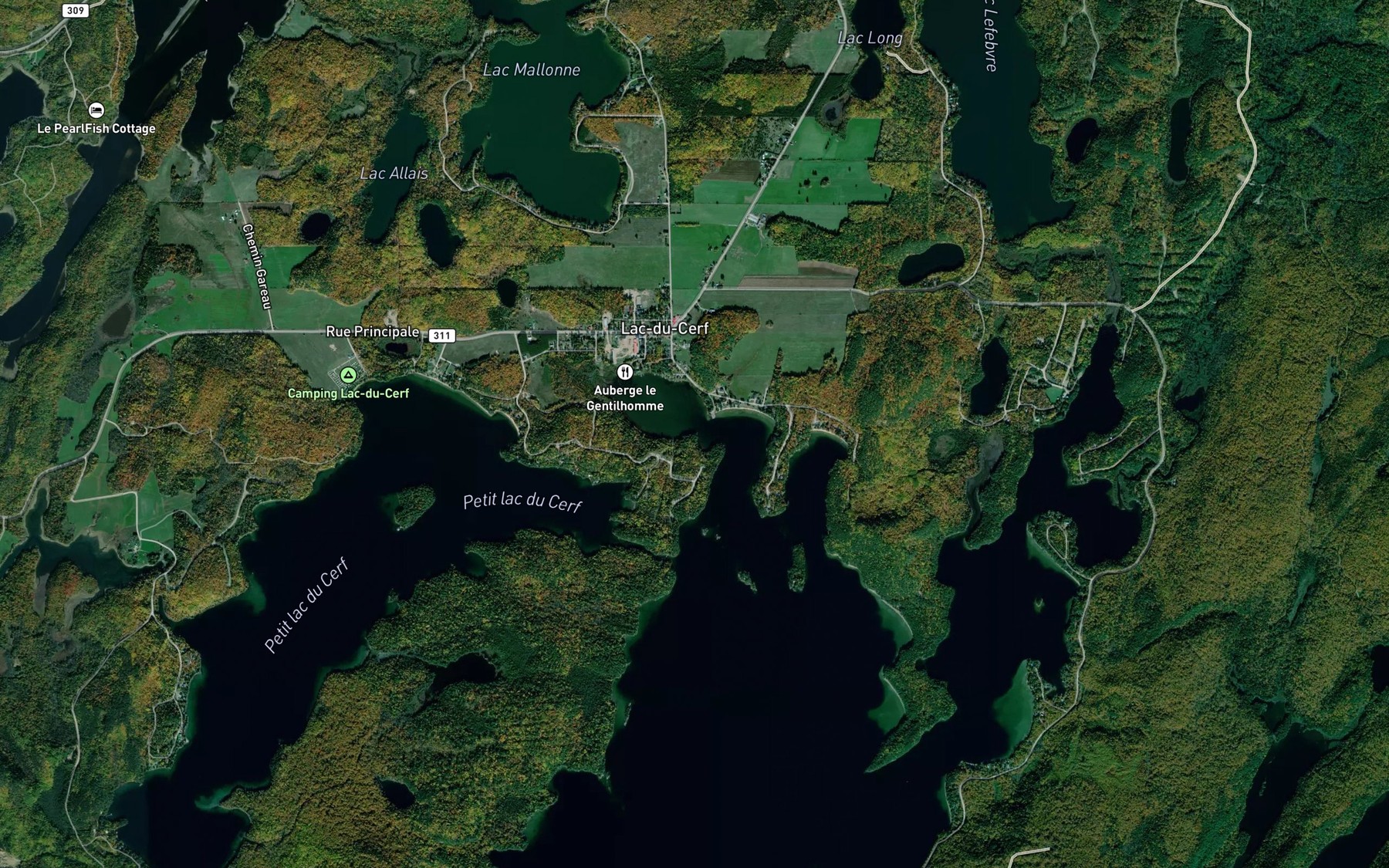 Satellite map of the Baie du Bonnet Rouge