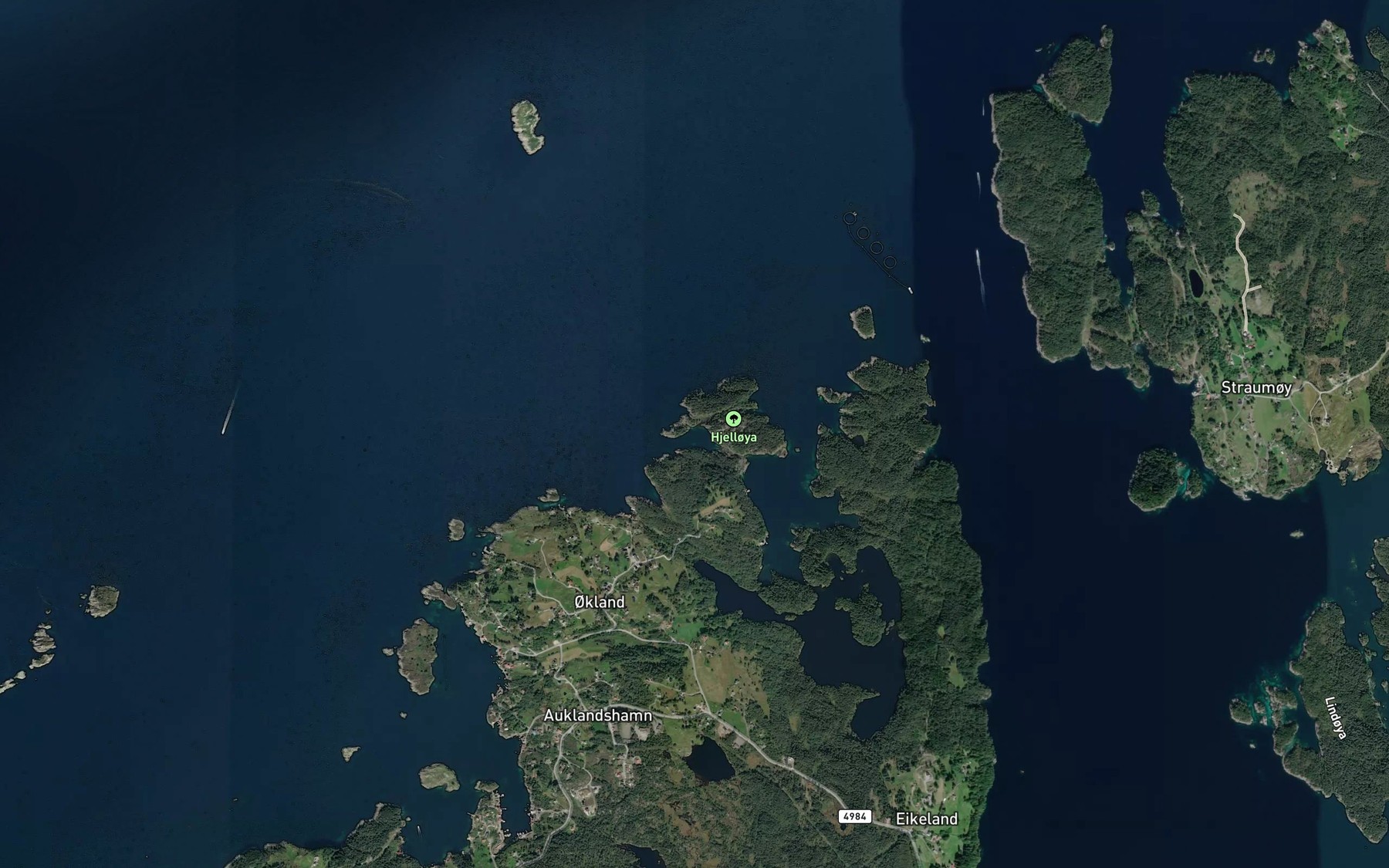 Satellite map of the Hedloyvagen