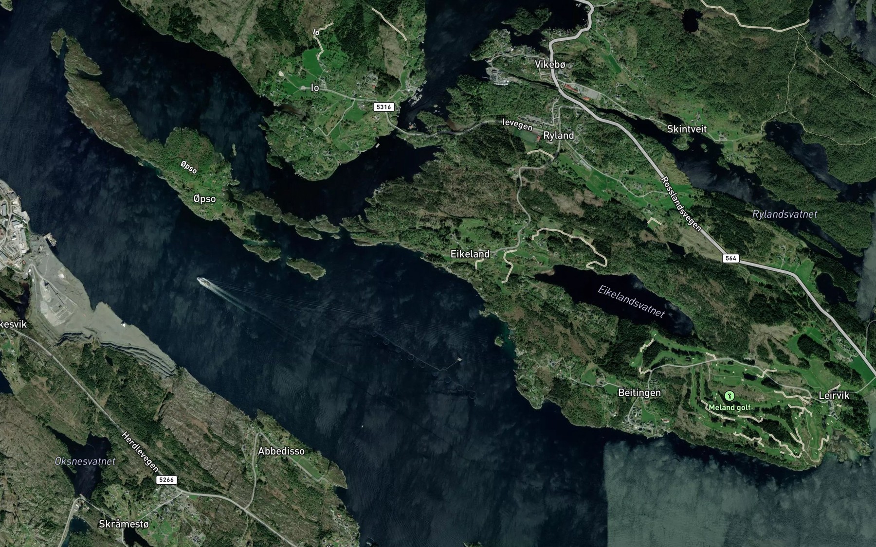 Satellite map of the Beistre