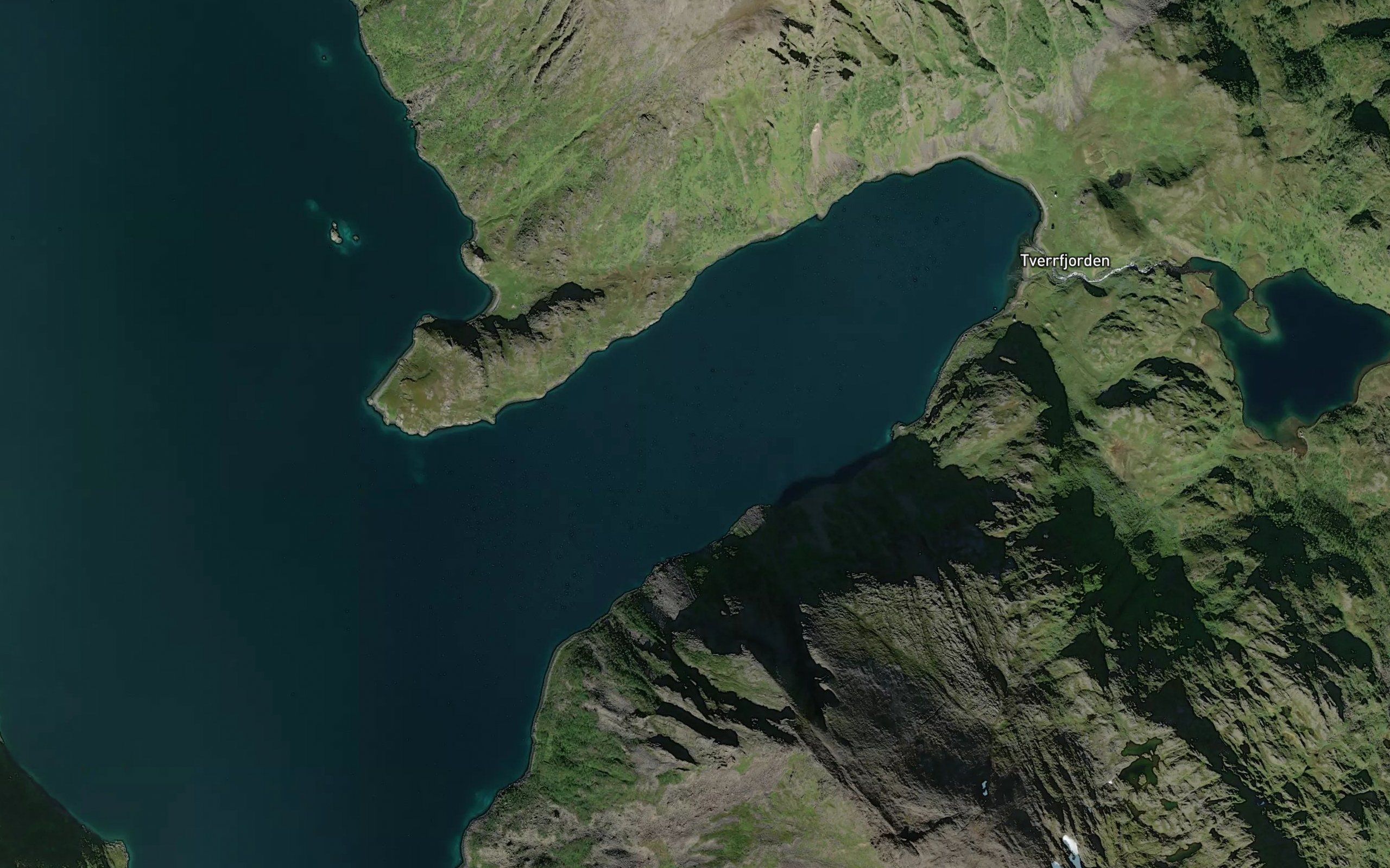 Tverrfjorden