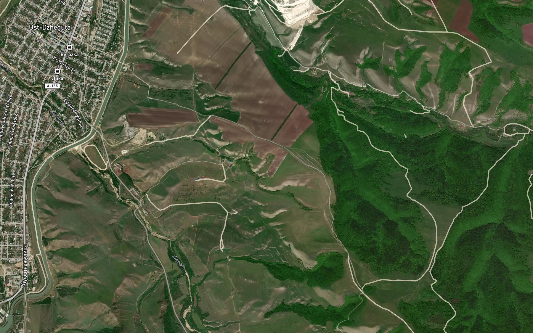 Satellite map of the Istochnik Belyy