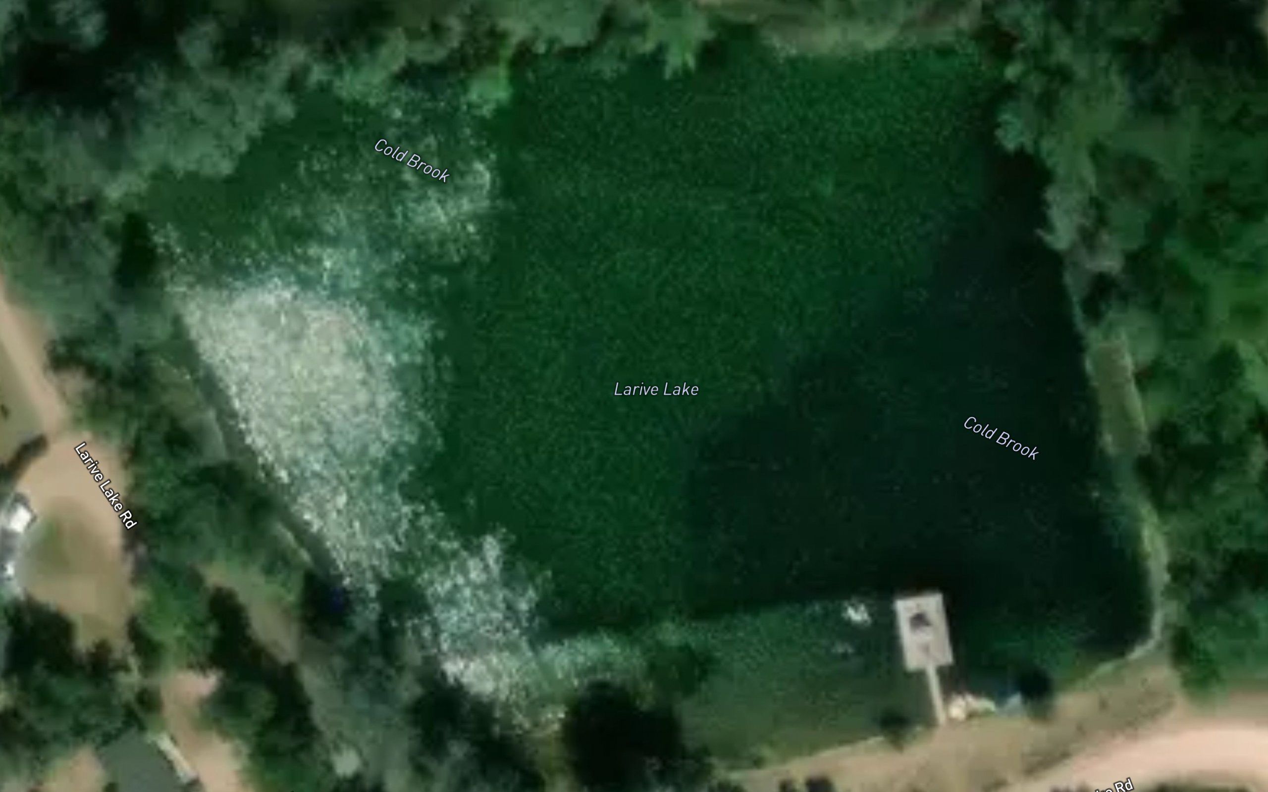 Larive Lake