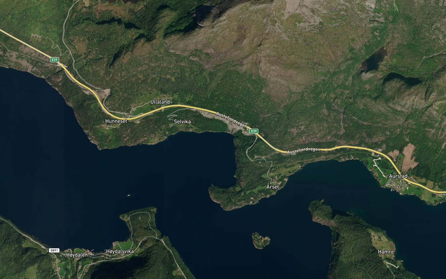 Satellite map of the Djupebogen