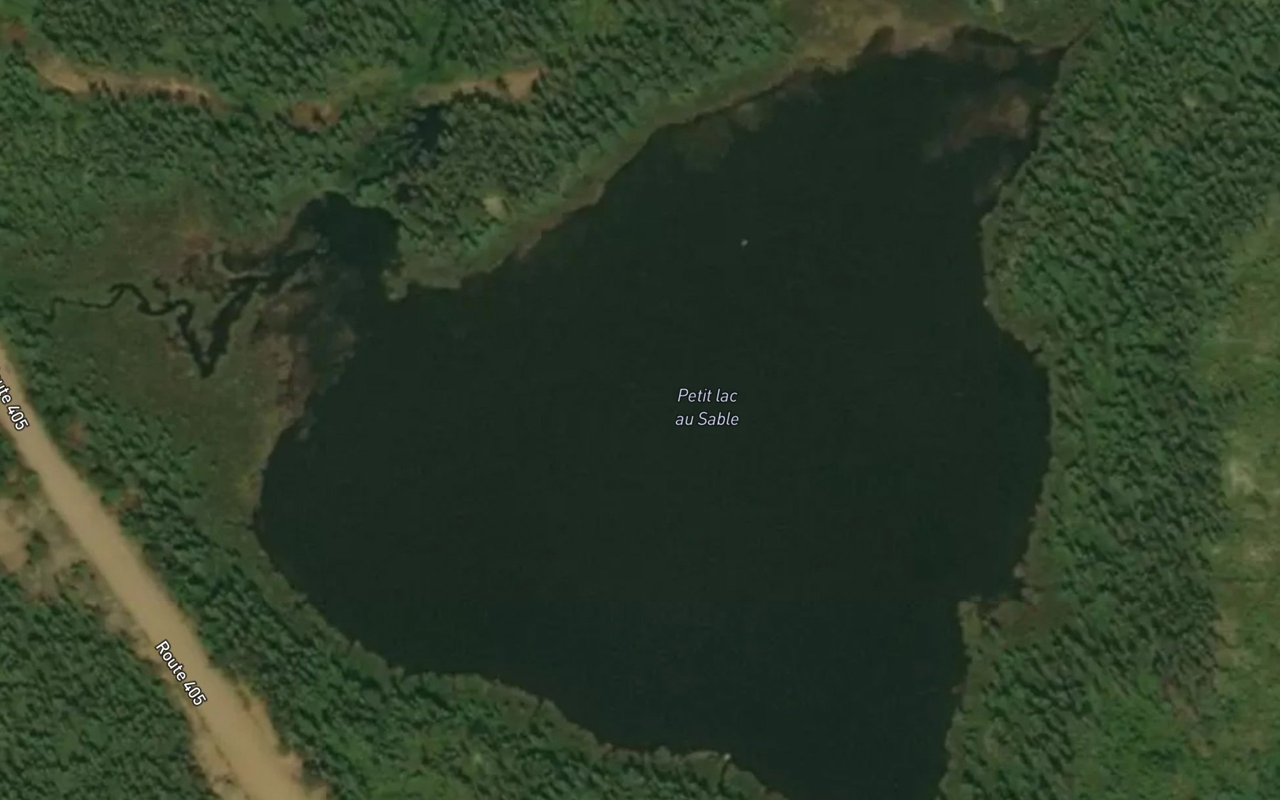 Satellite map of the Petit lac au Sable
