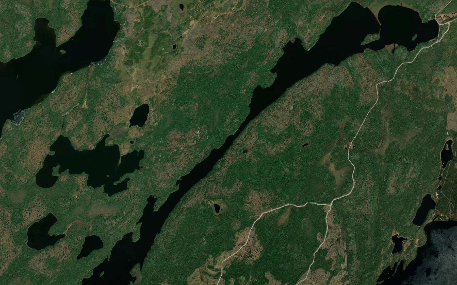 Satellite map of the Cloven Lake