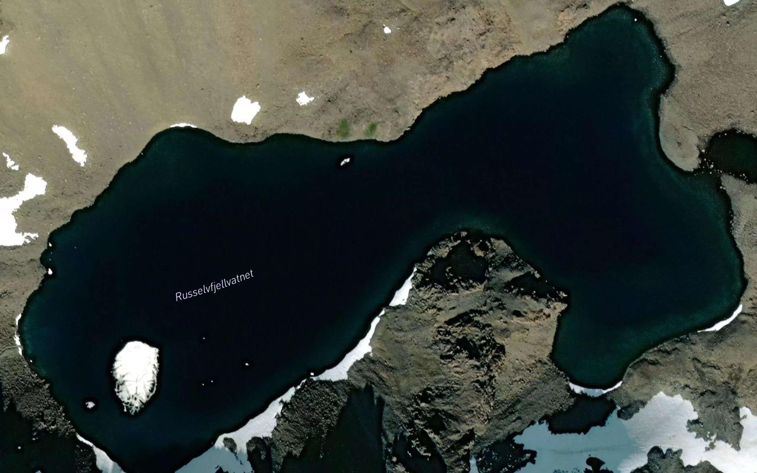 Russelvfjellvatnet