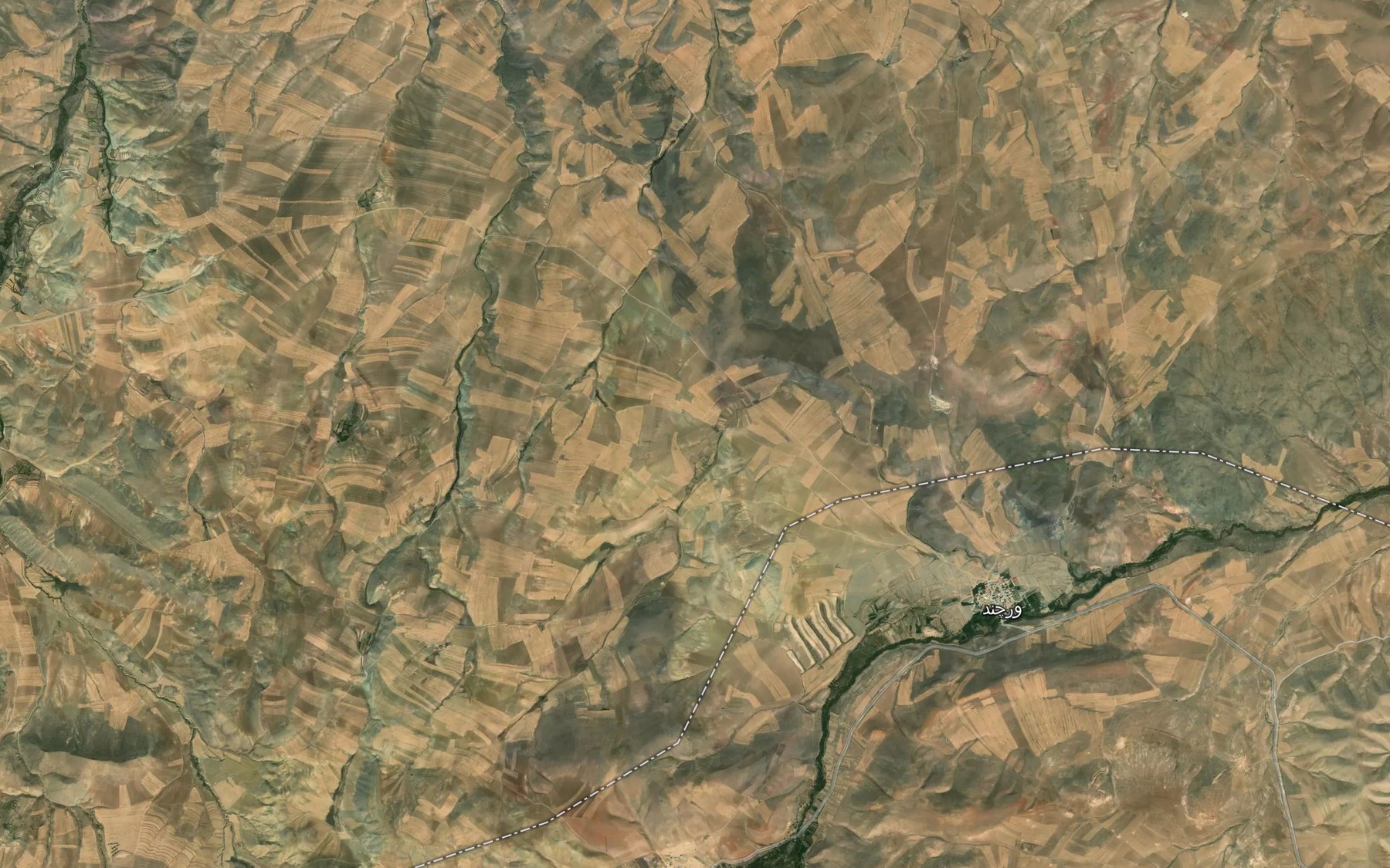 Satellite map of the Cheshmeh-ye Dahaneh