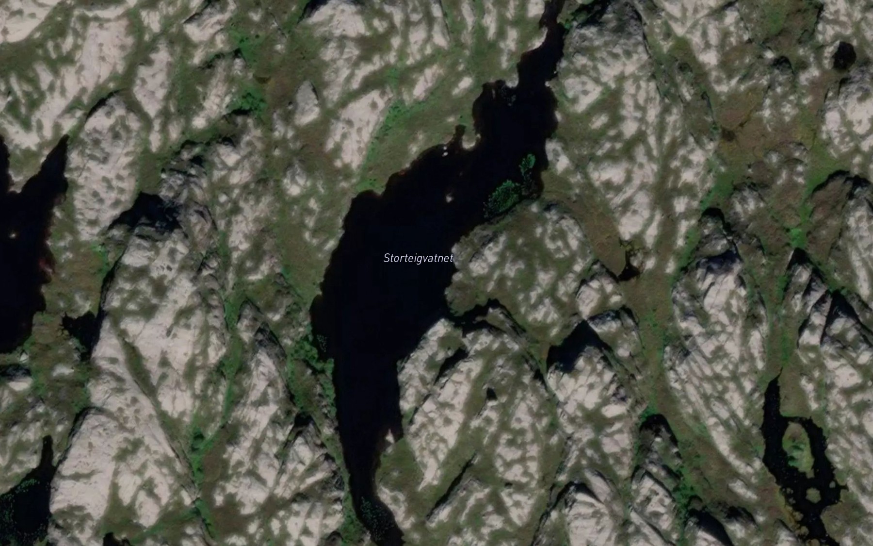 Satellite map of the Storteigvatnet