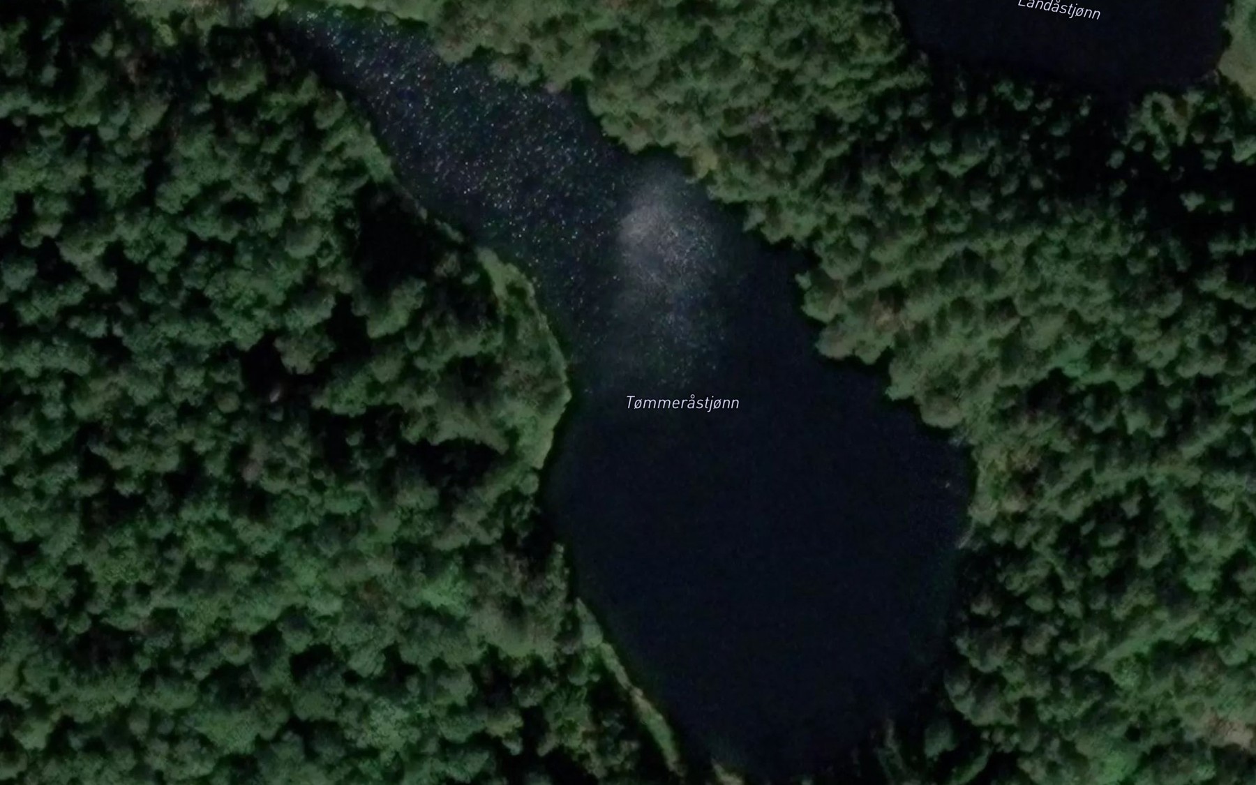 Satellite map of the Tommerastjonn