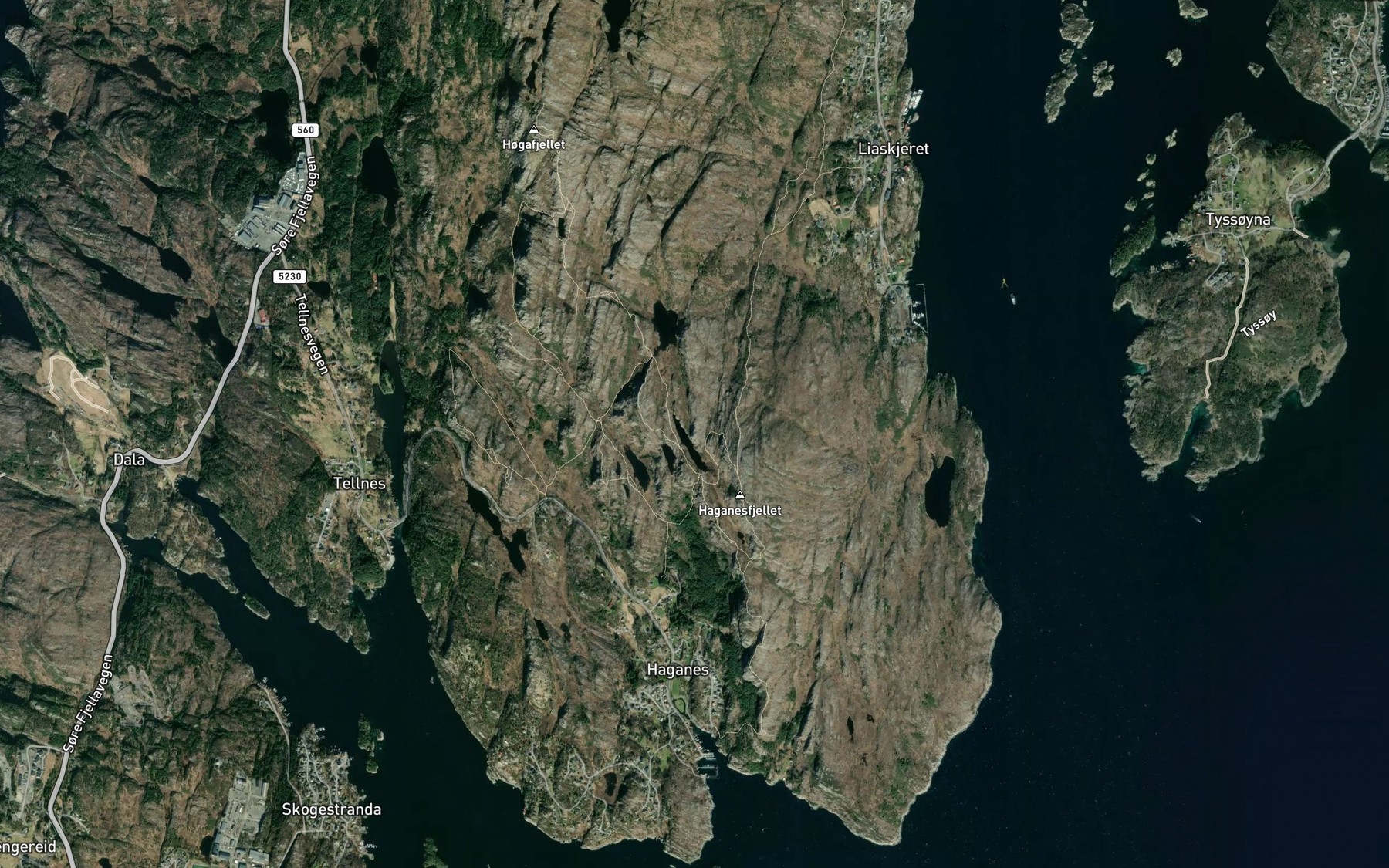 Satellite map of the Brattestigvatnet