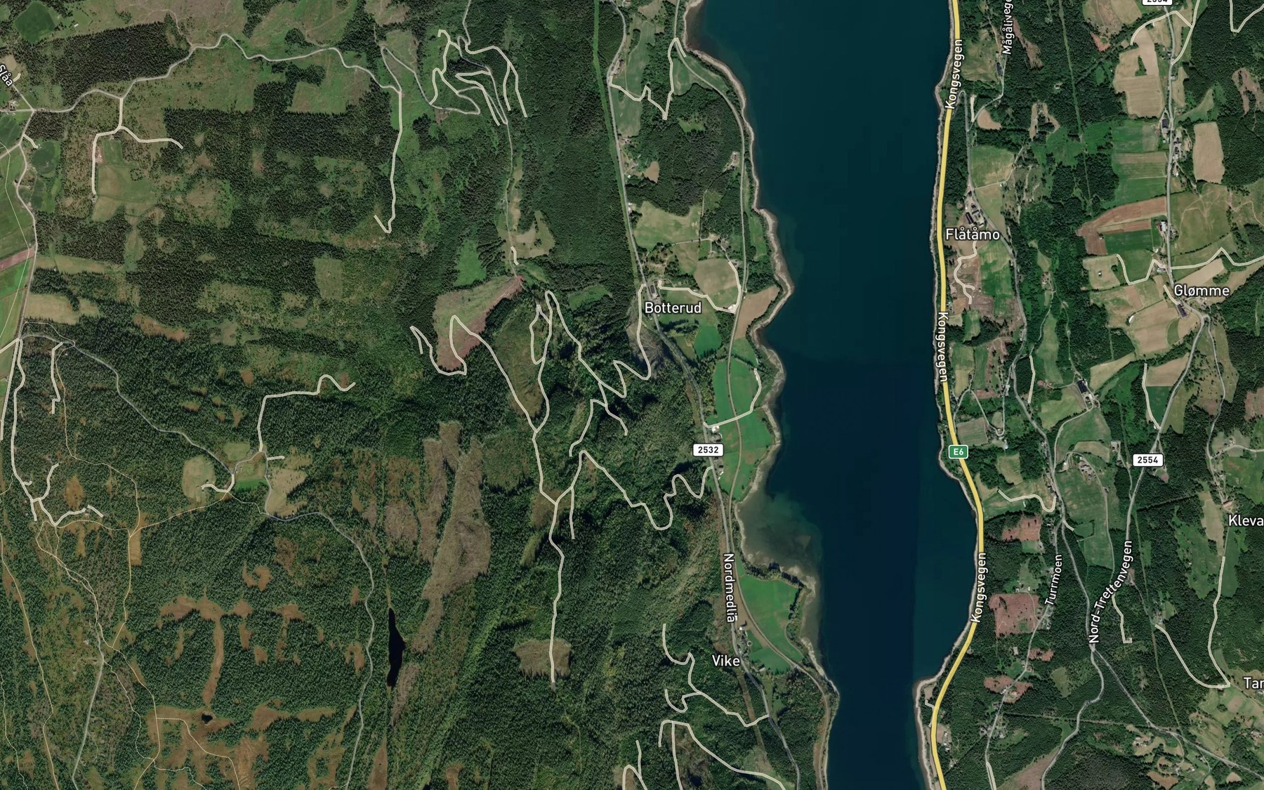 Satellite map of the Kvennbekken