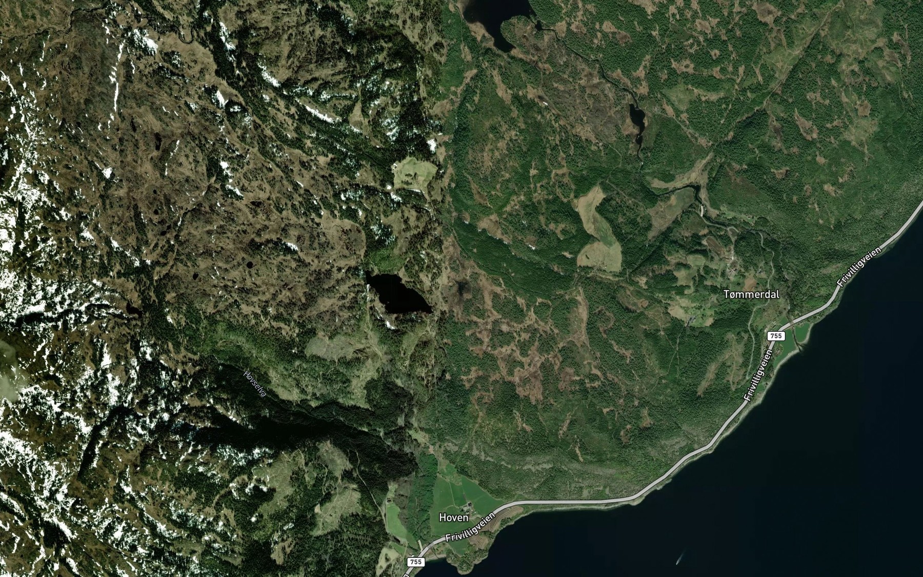 Satellite map of the Lomtjonna