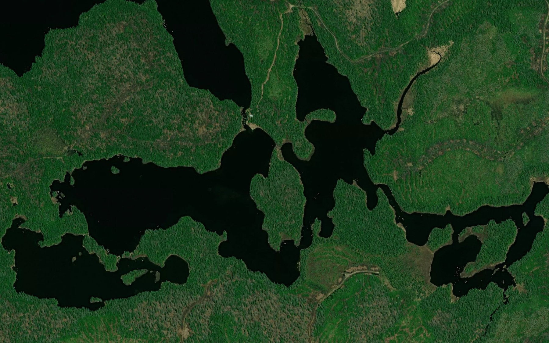 Satellite map of the Lac d'Emeraude