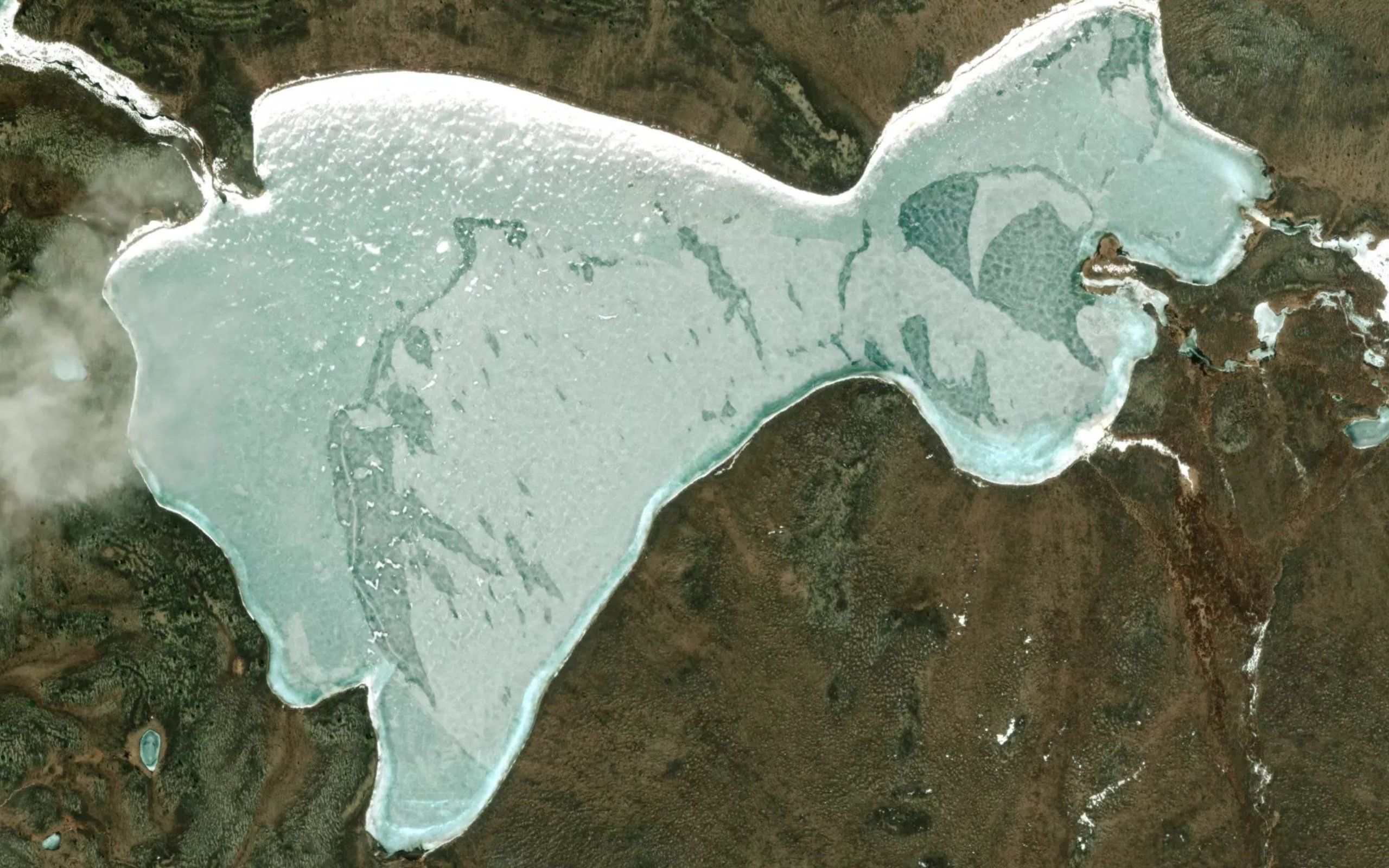 Mackintosh Lake