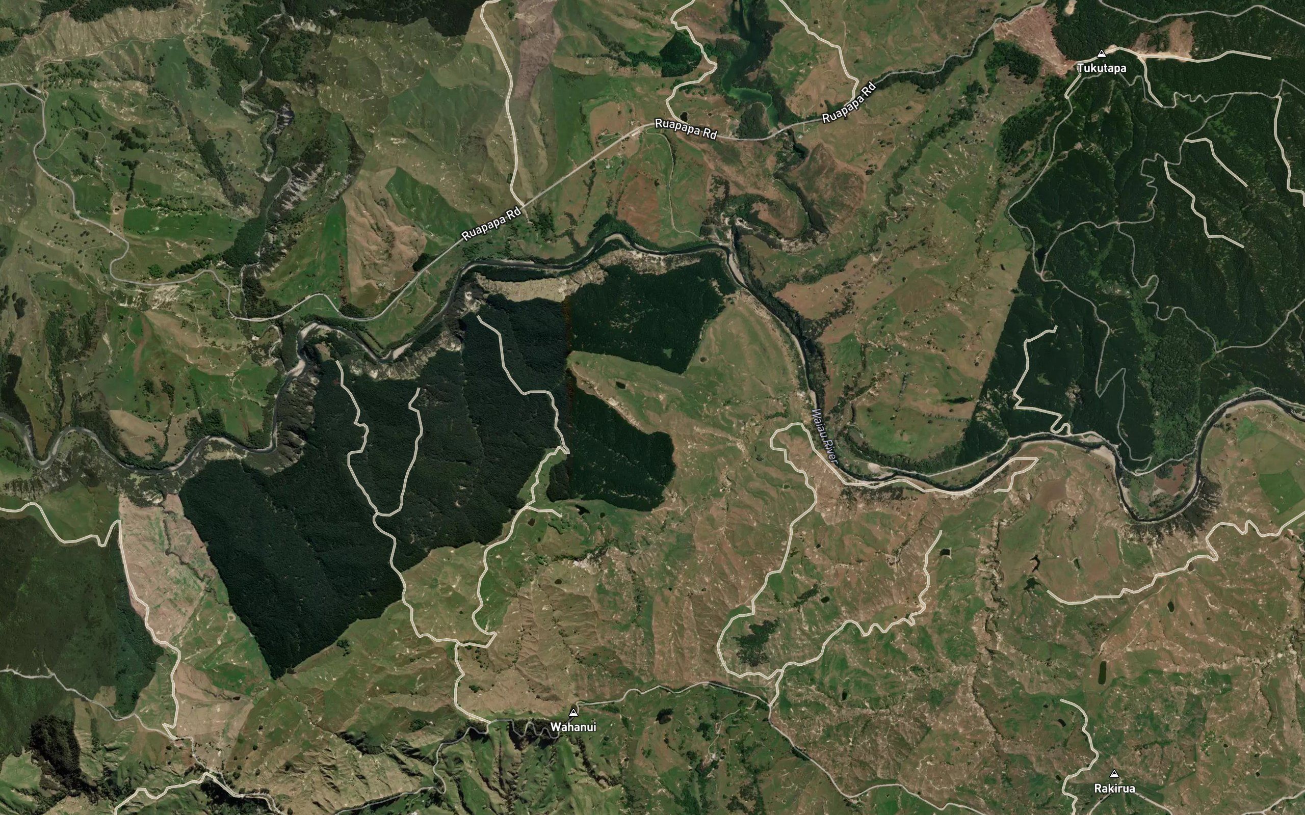 Pakihiwi Stream