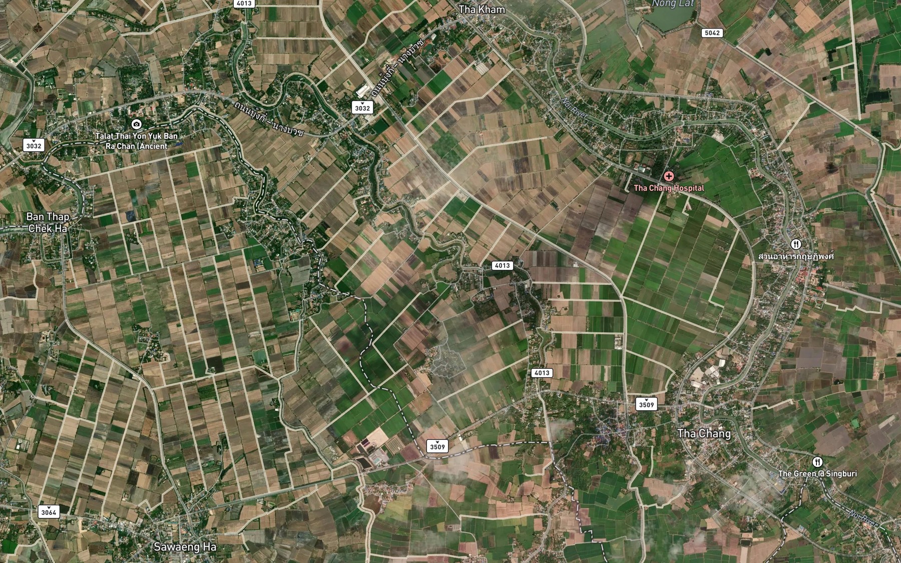 Satellite map of the Khlong Bueng Wang Krachap