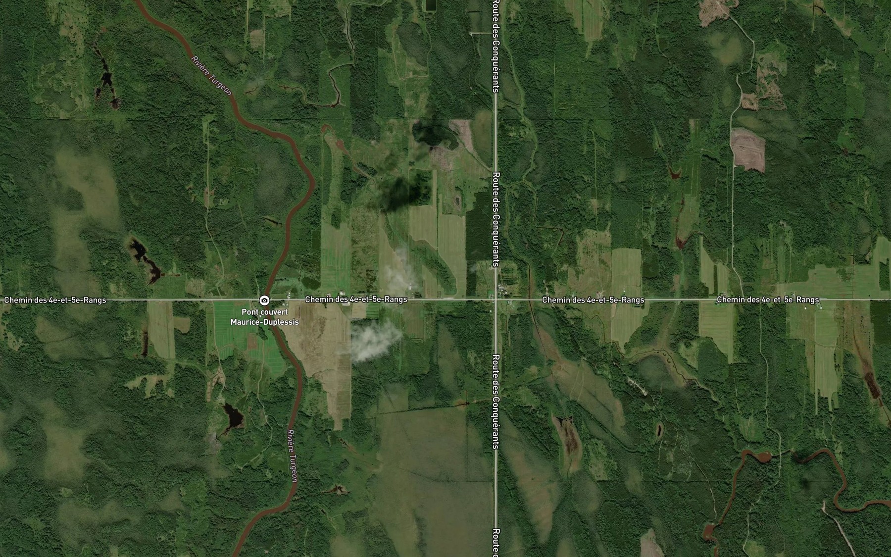 Satellite map of the Cours d'eau Lucien